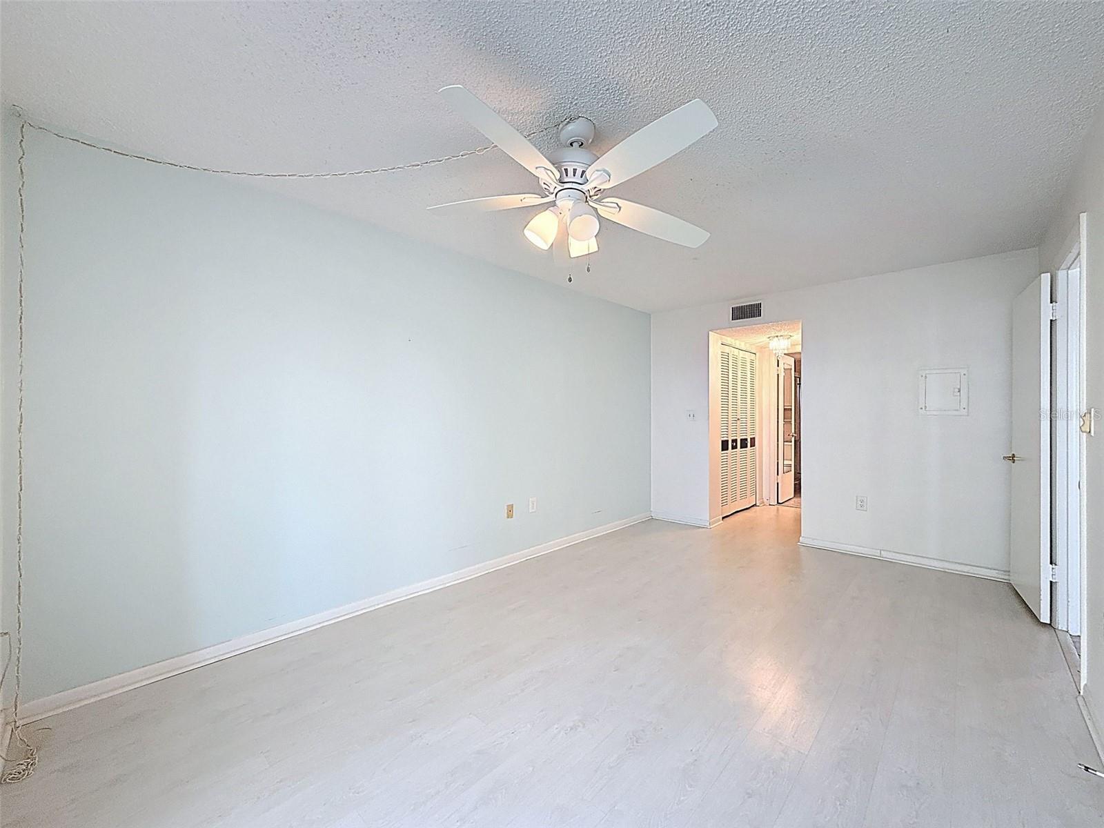 4550 COVE CIR #507 — photo 13