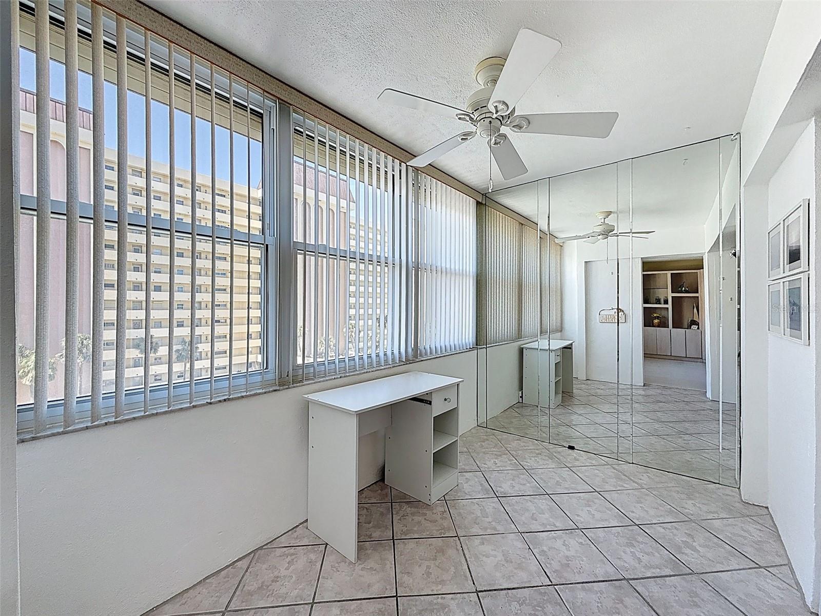 4550 COVE CIR #507 — photo 18