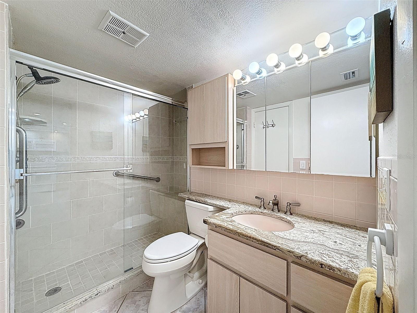 4550 COVE CIR #507 — photo 17