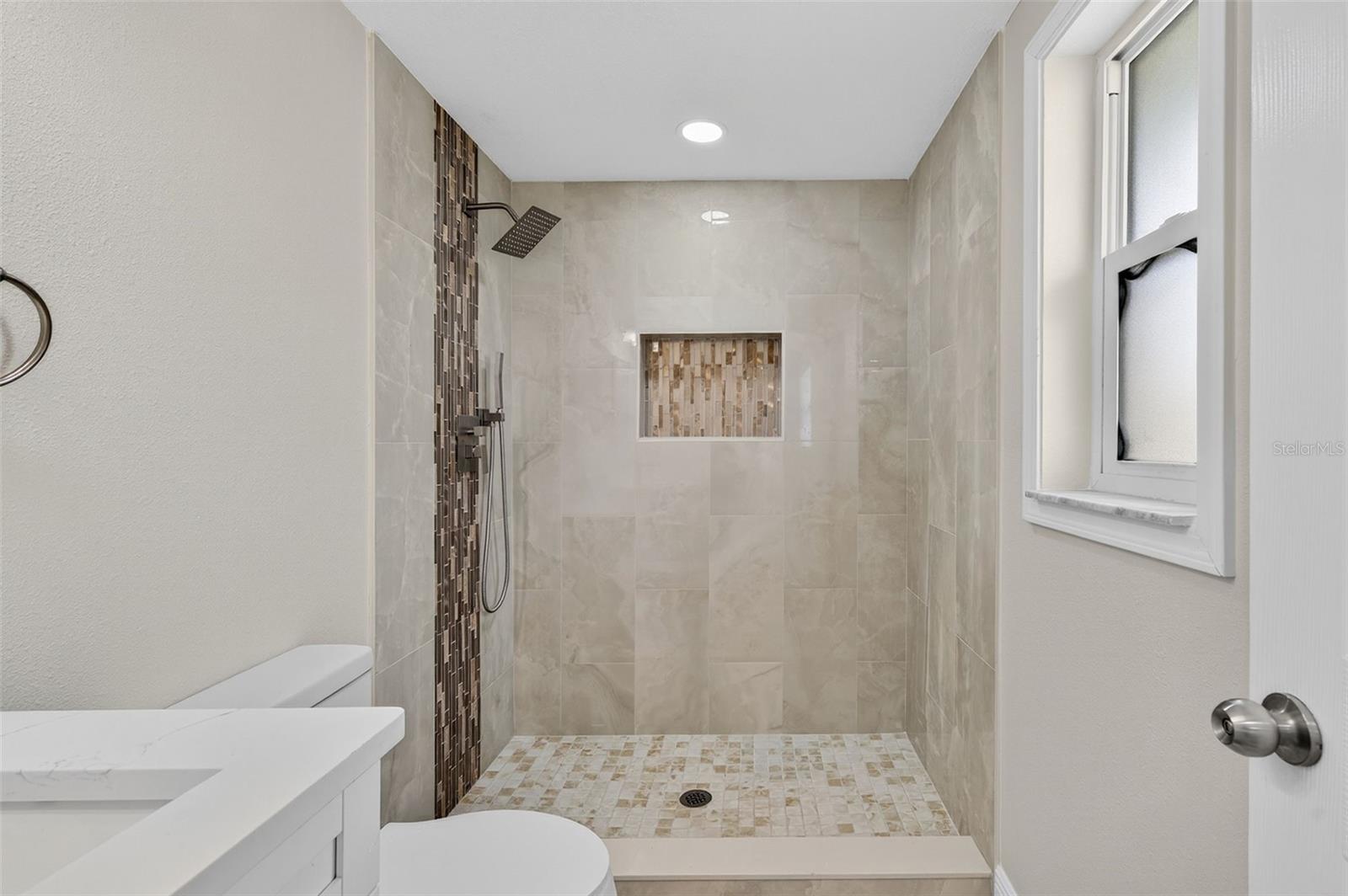 4929 DOCNER ST — photo 18