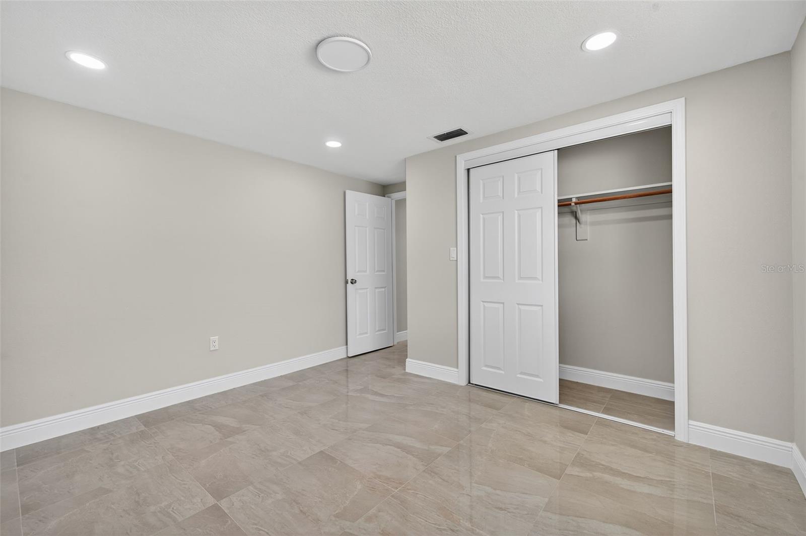 4929 DOCNER ST — photo 20