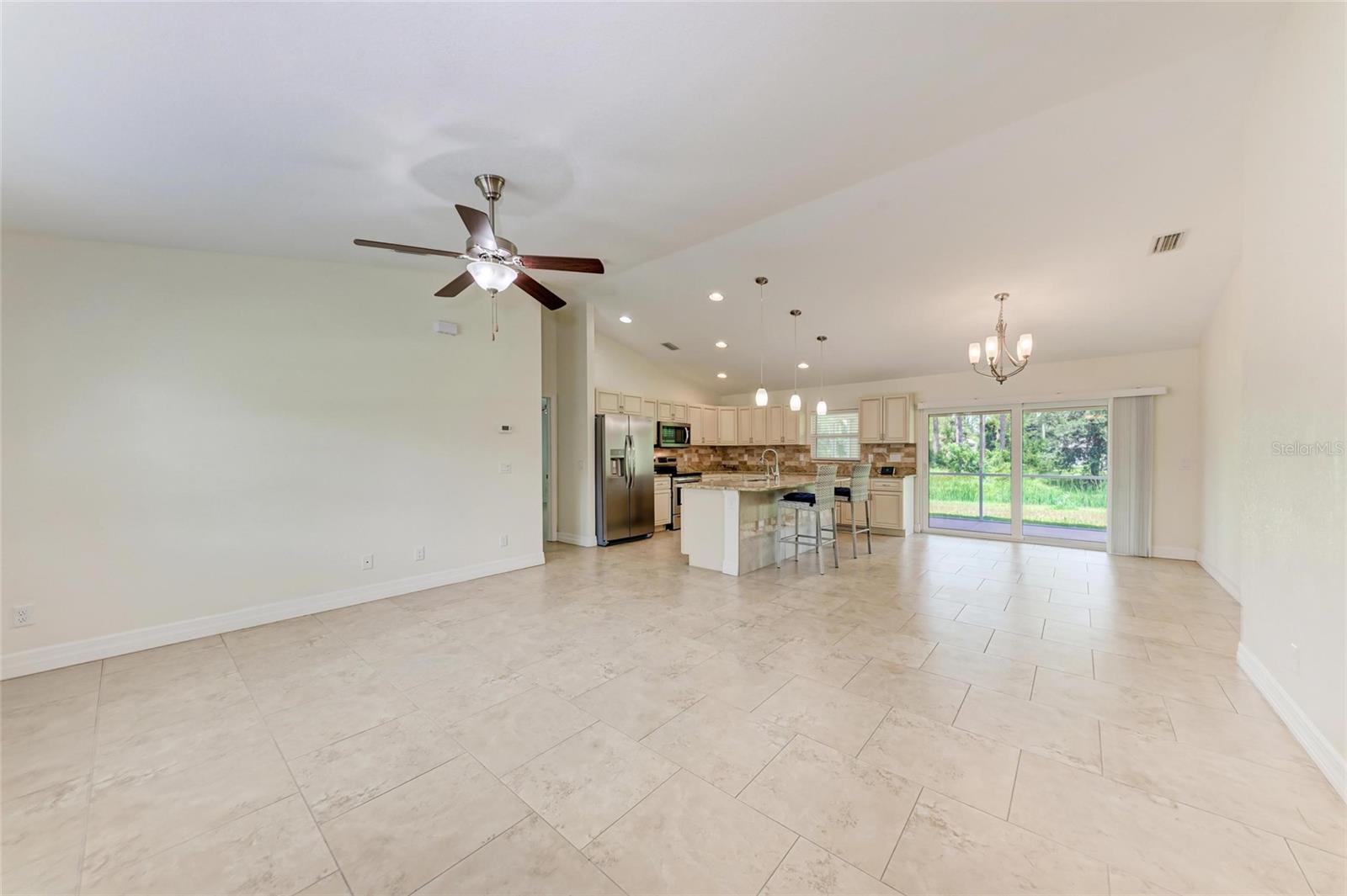 3560 ELDRON AVE — photo 6