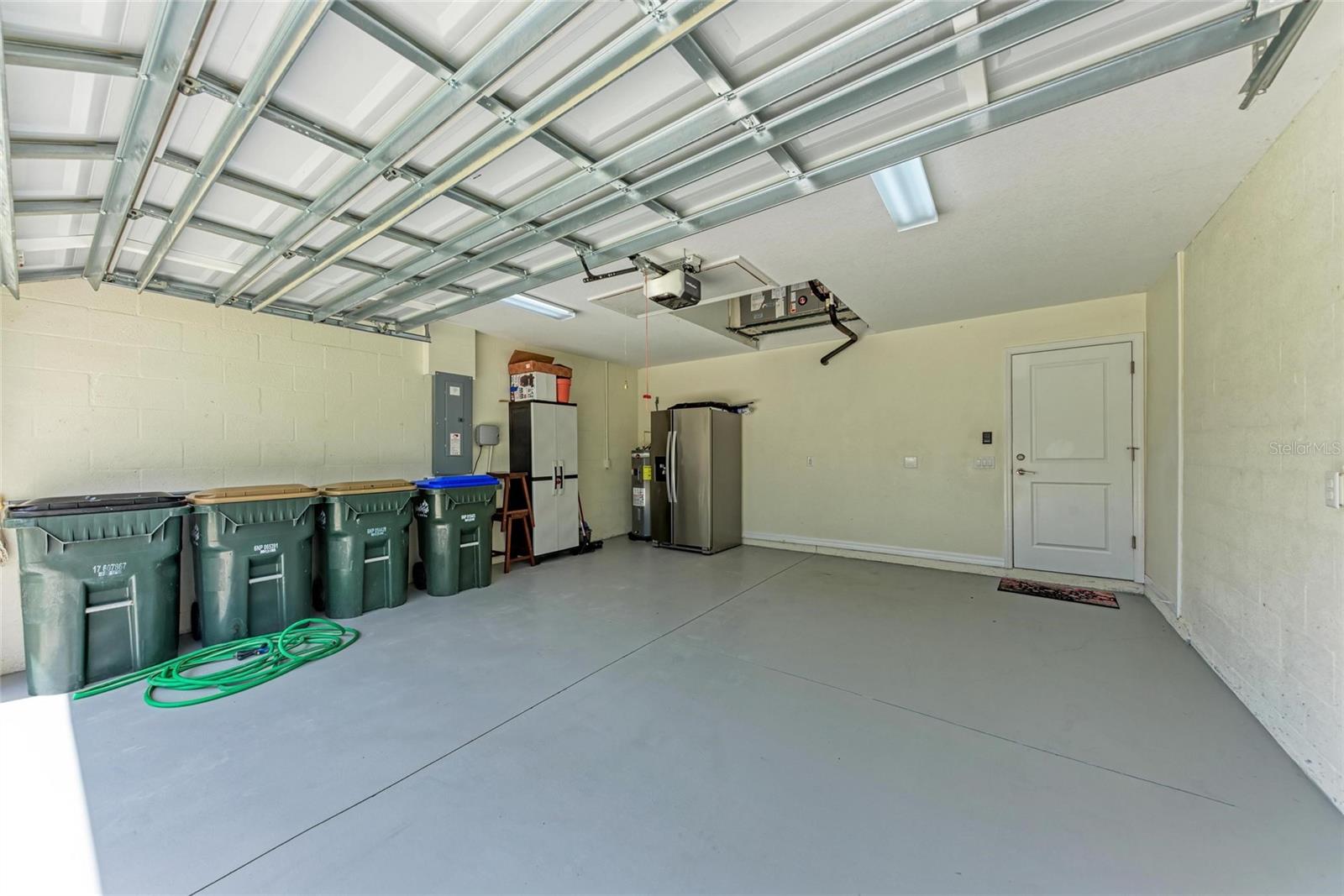3560 ELDRON AVE — photo 33