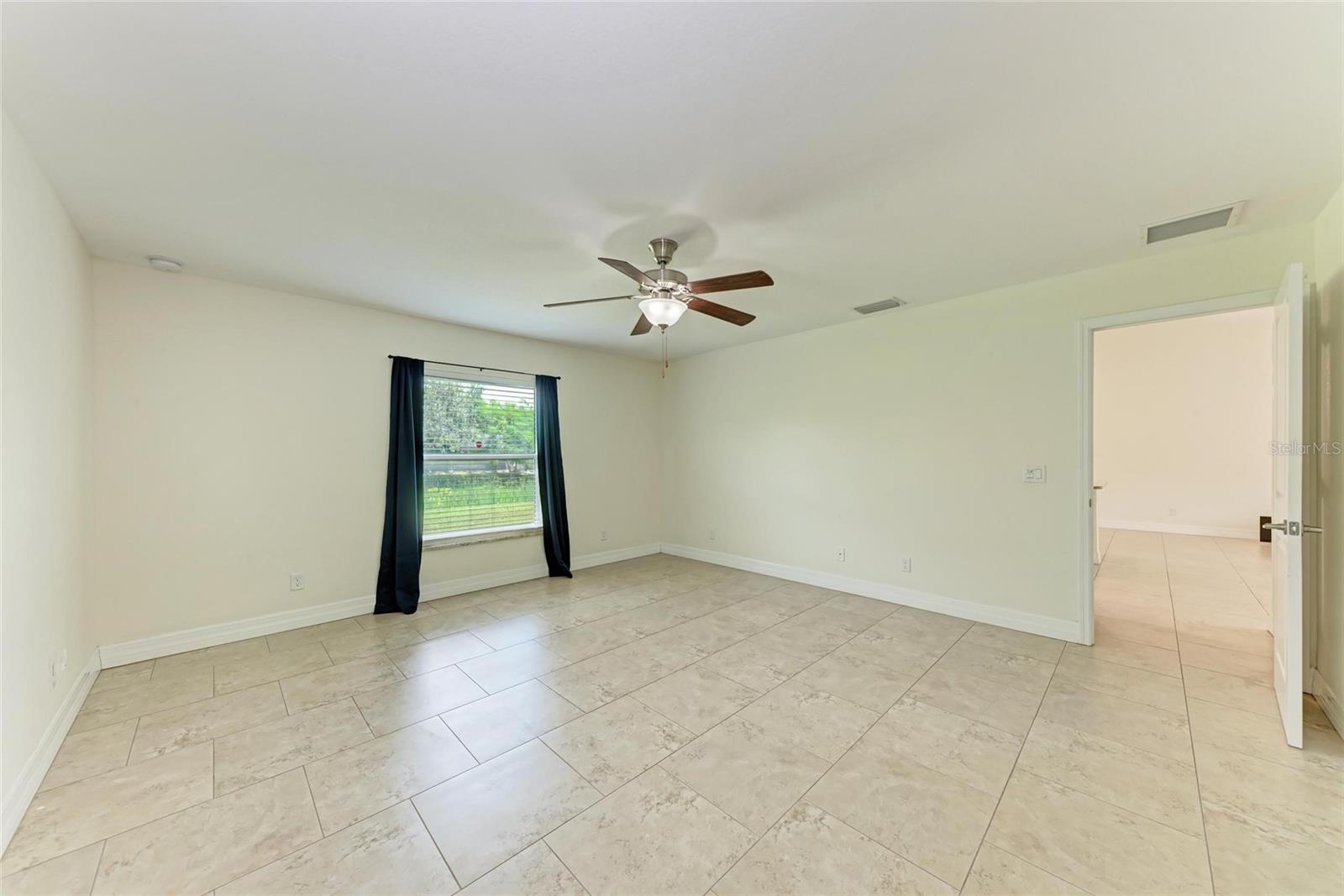 3560 ELDRON AVE — photo 21