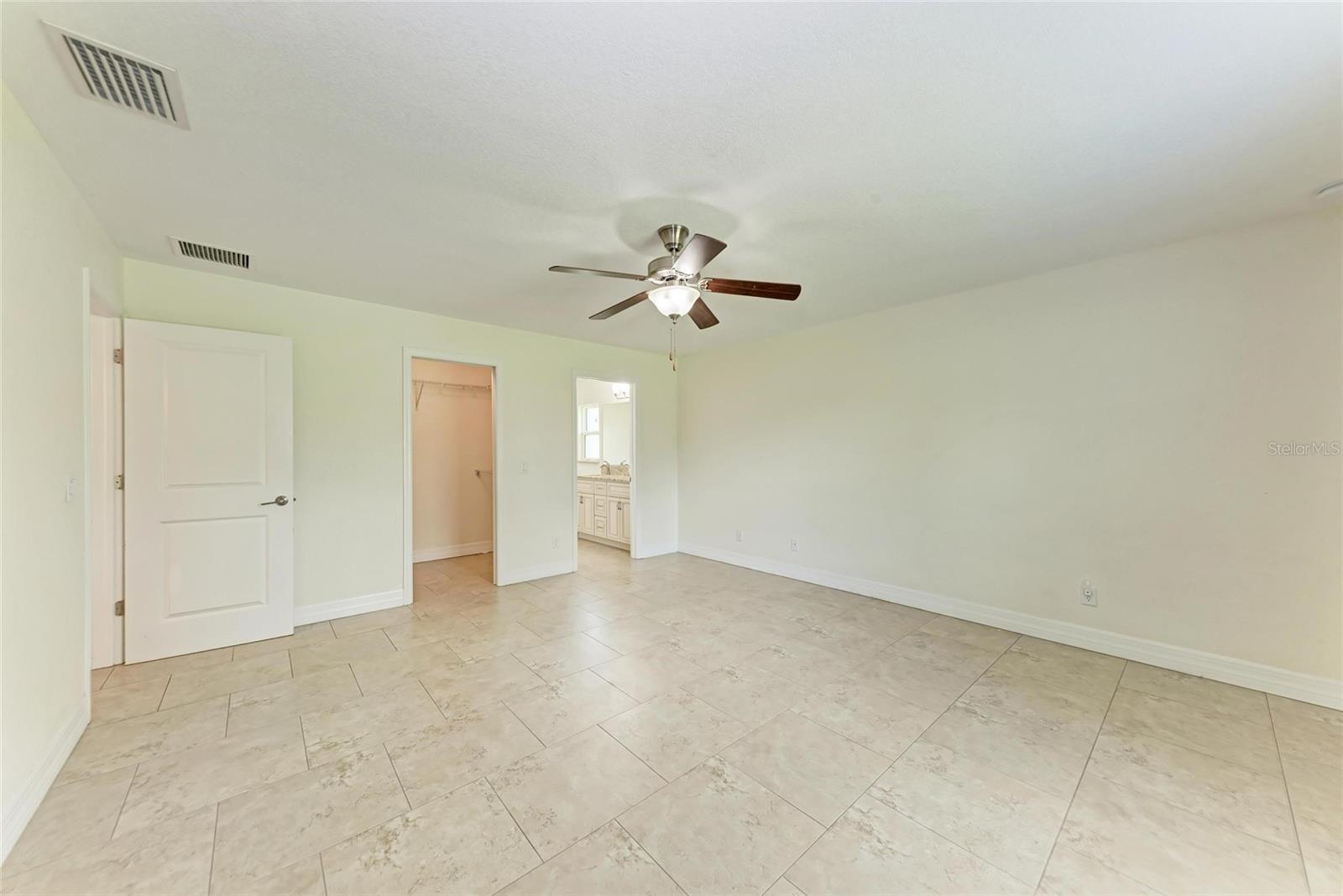 3560 ELDRON AVE — photo 19
