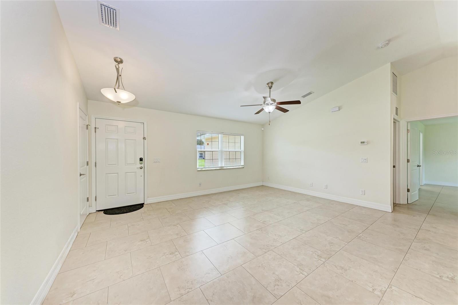 3560 ELDRON AVE — photo 9