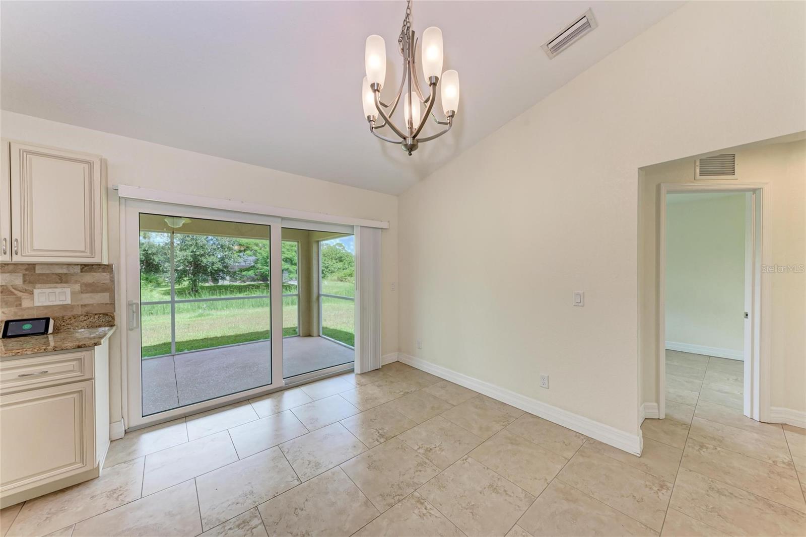 3560 ELDRON AVE — photo 15