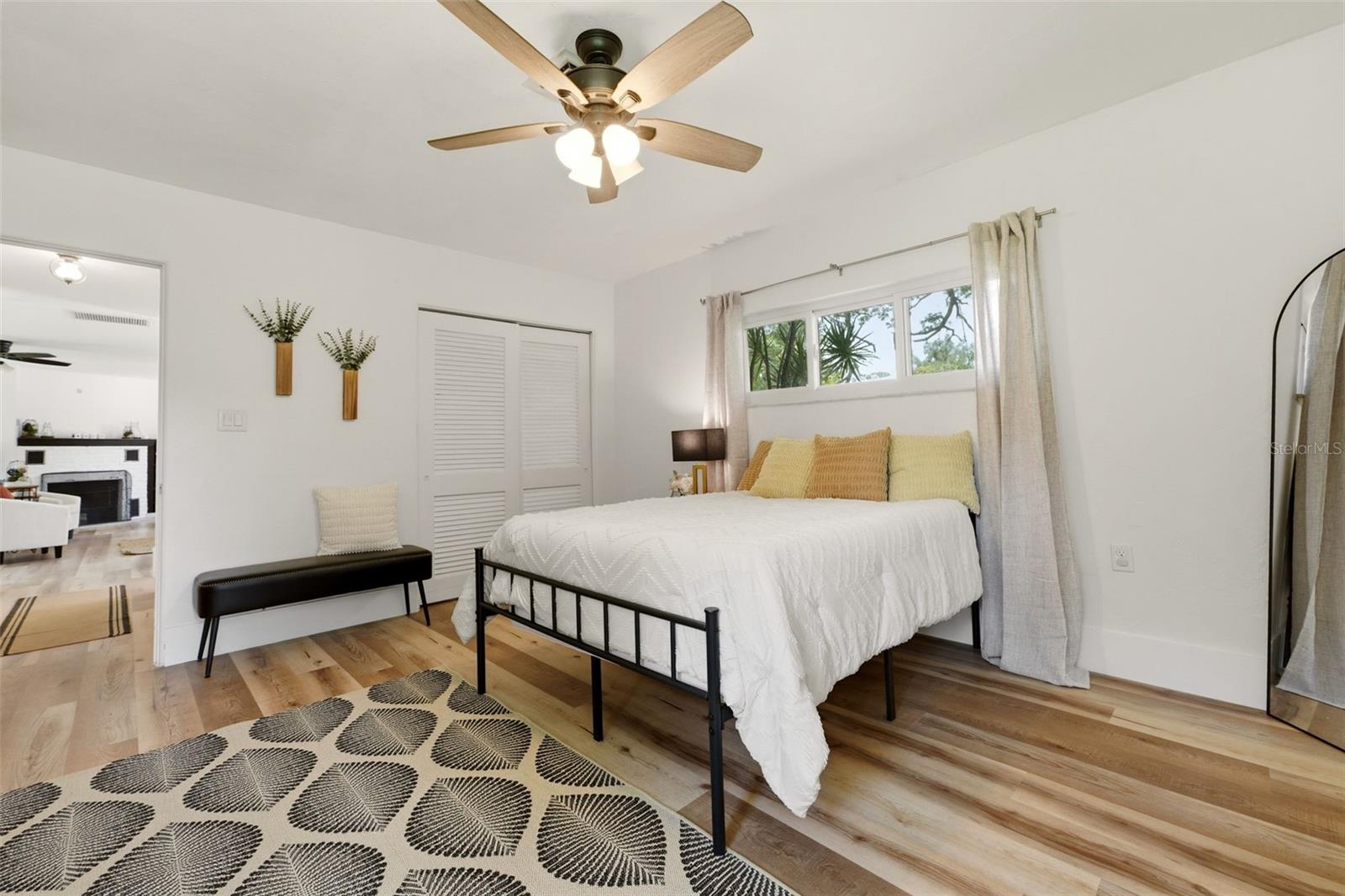 418 EDWARDS DR — photo 27