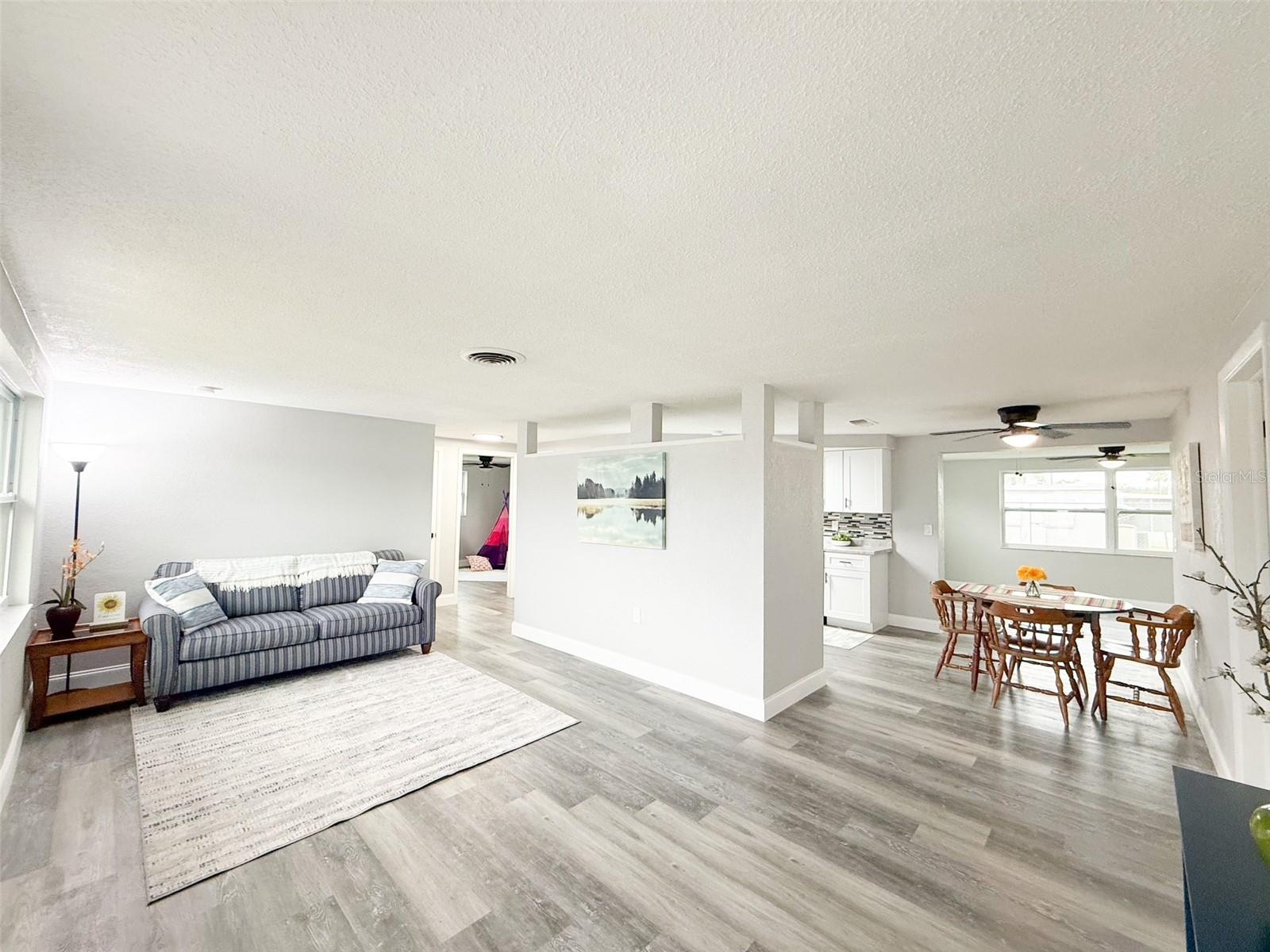 10805 FILLMORE AVE — photo 6