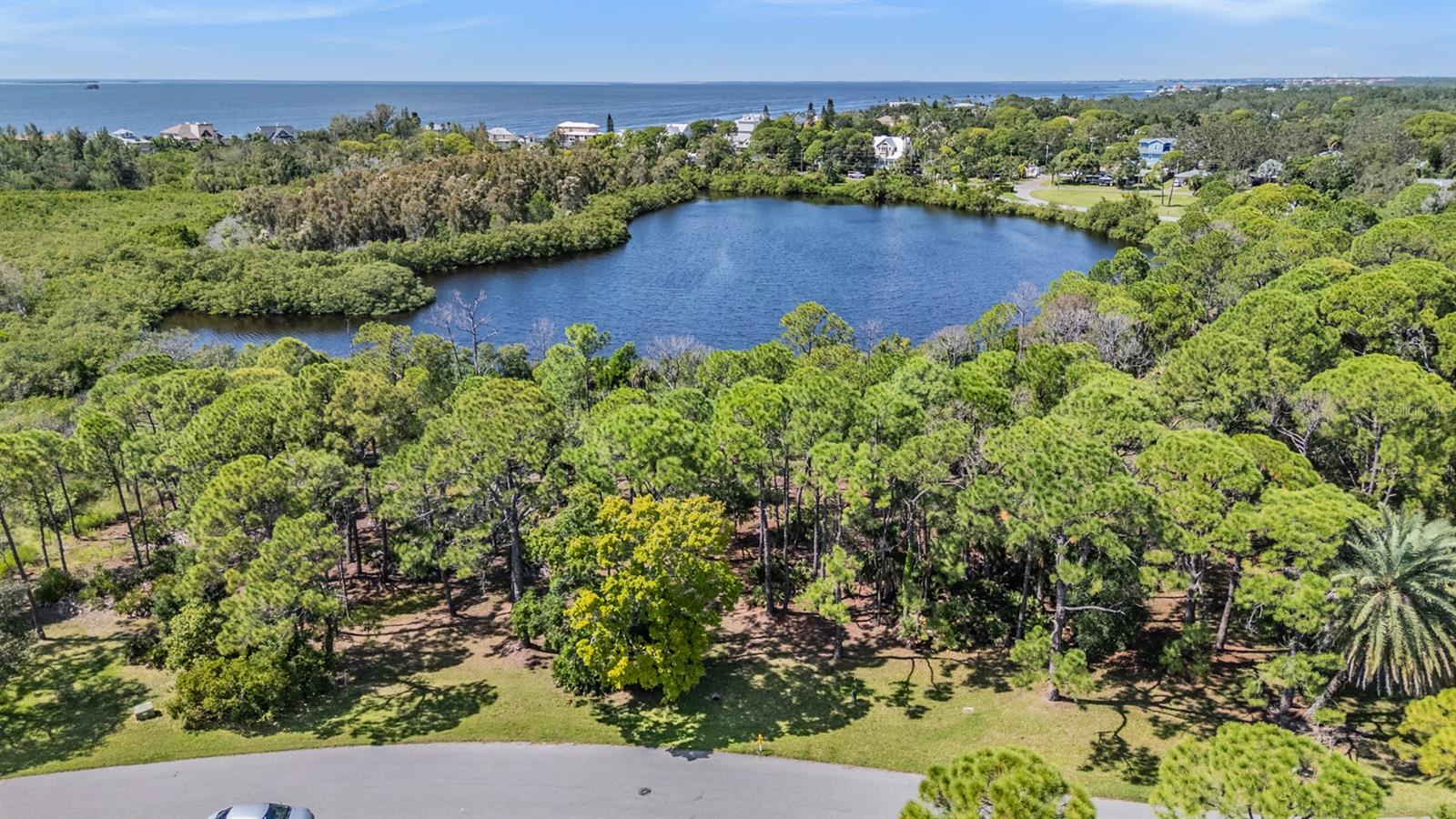 SEAVIEW DR — photo 10