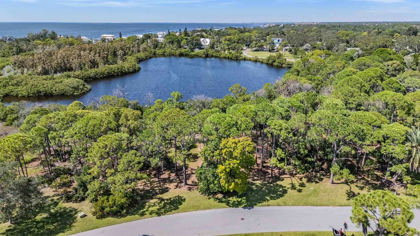 SEAVIEW DR — photo 9