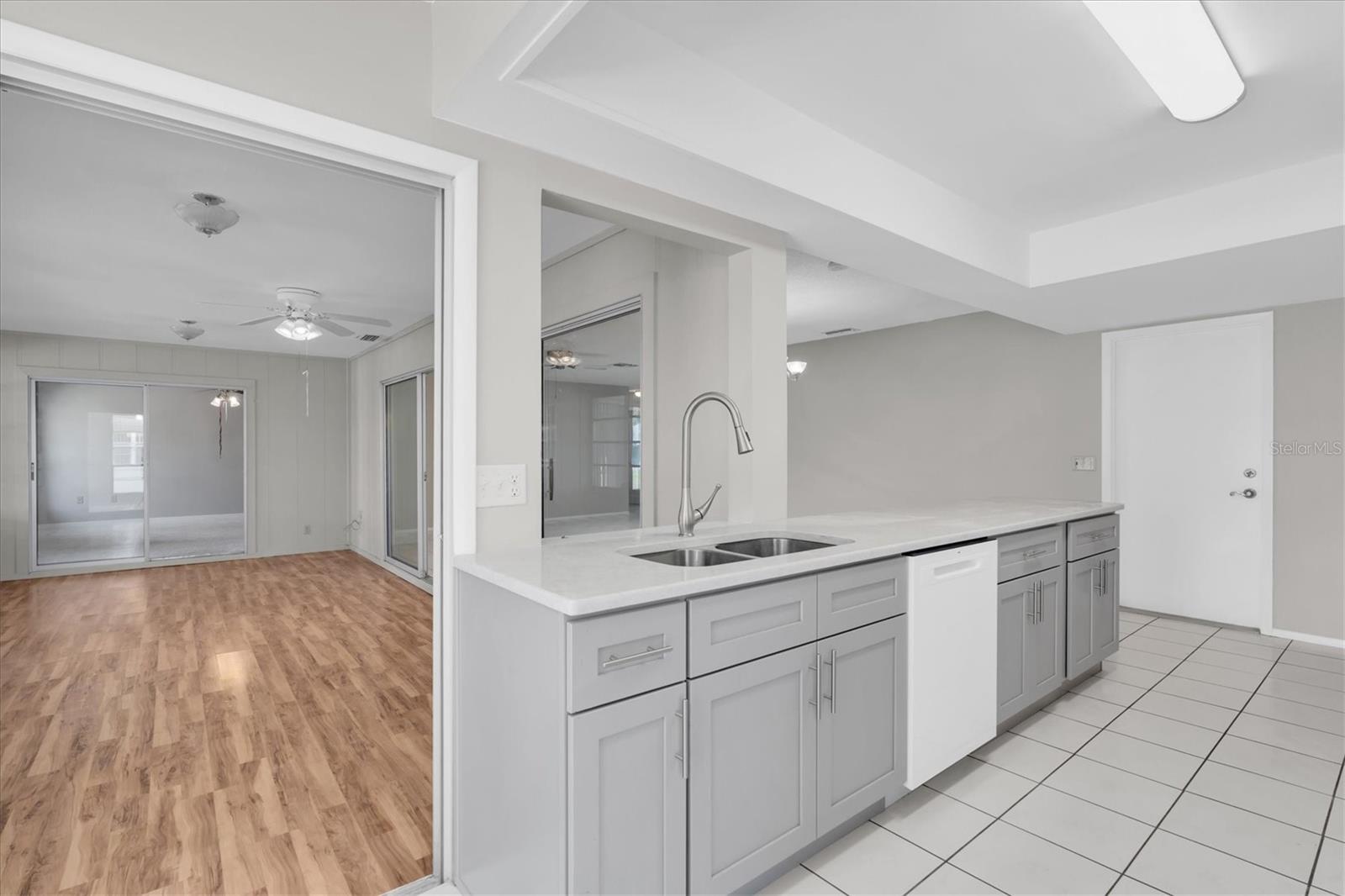 4719 CAVENDISH DR — photo 17