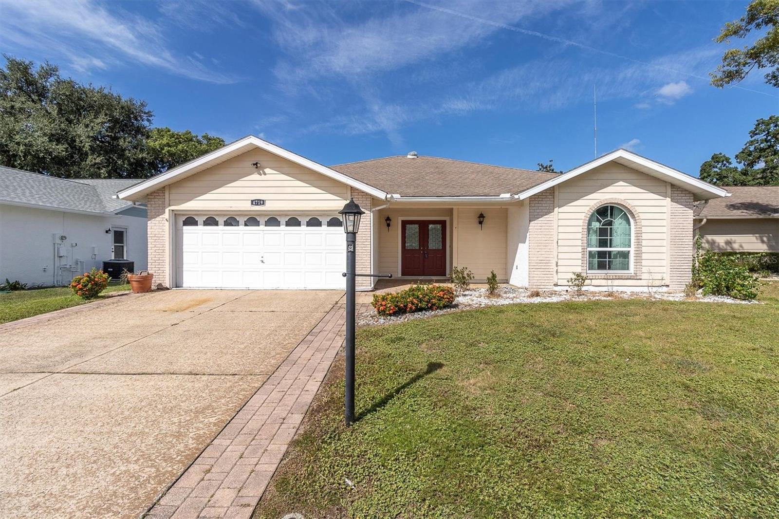 4719 CAVENDISH DR — photo 3