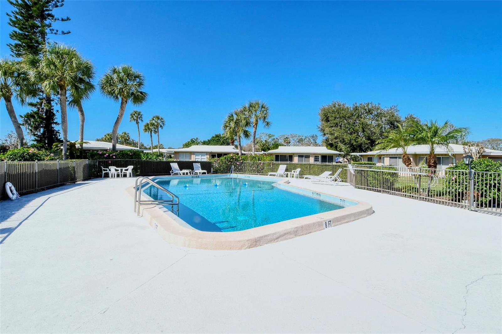 3507 PINECREST ST — photo 46