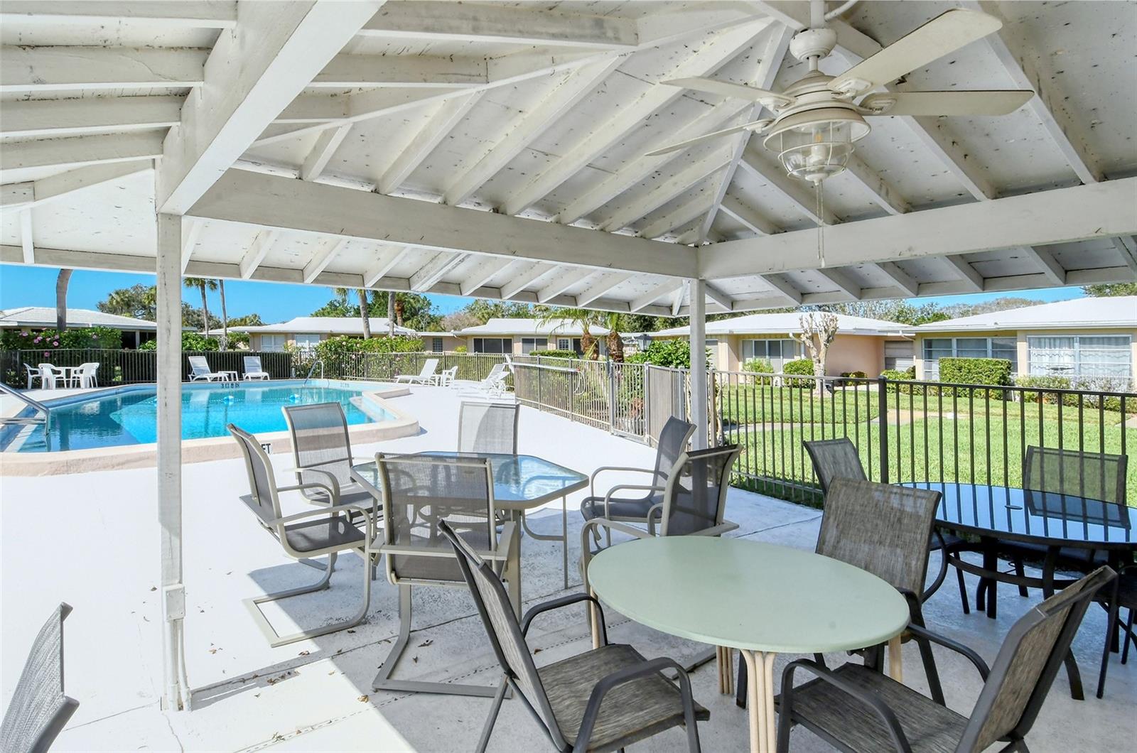 3507 PINECREST ST — photo 45