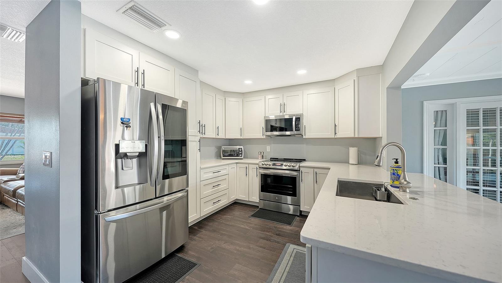 3507 PINECREST ST — photo 14