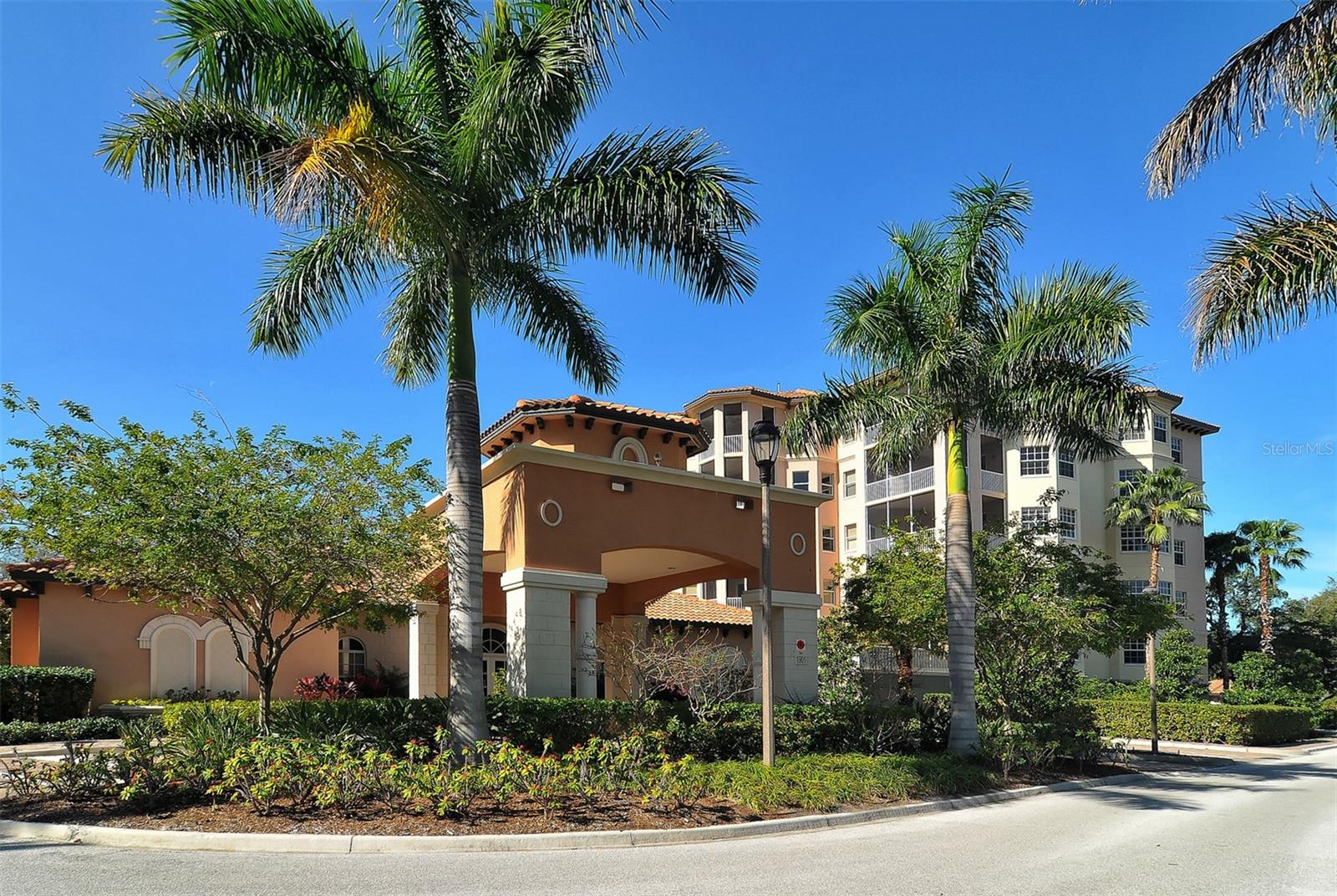 5560 CANNES CIR #3-106 — photo 47