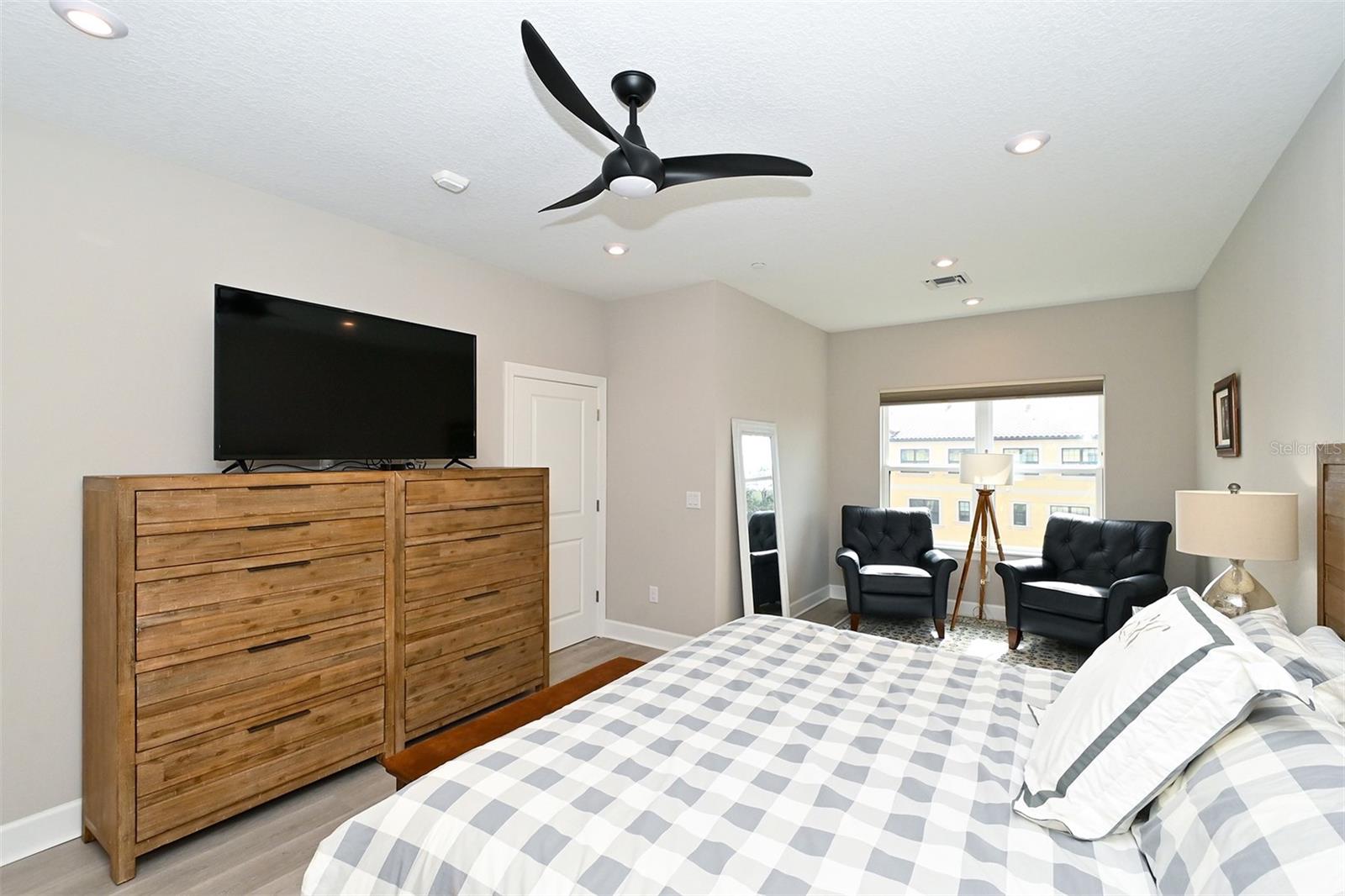 5560 CANNES CIR #3-106 — photo 39