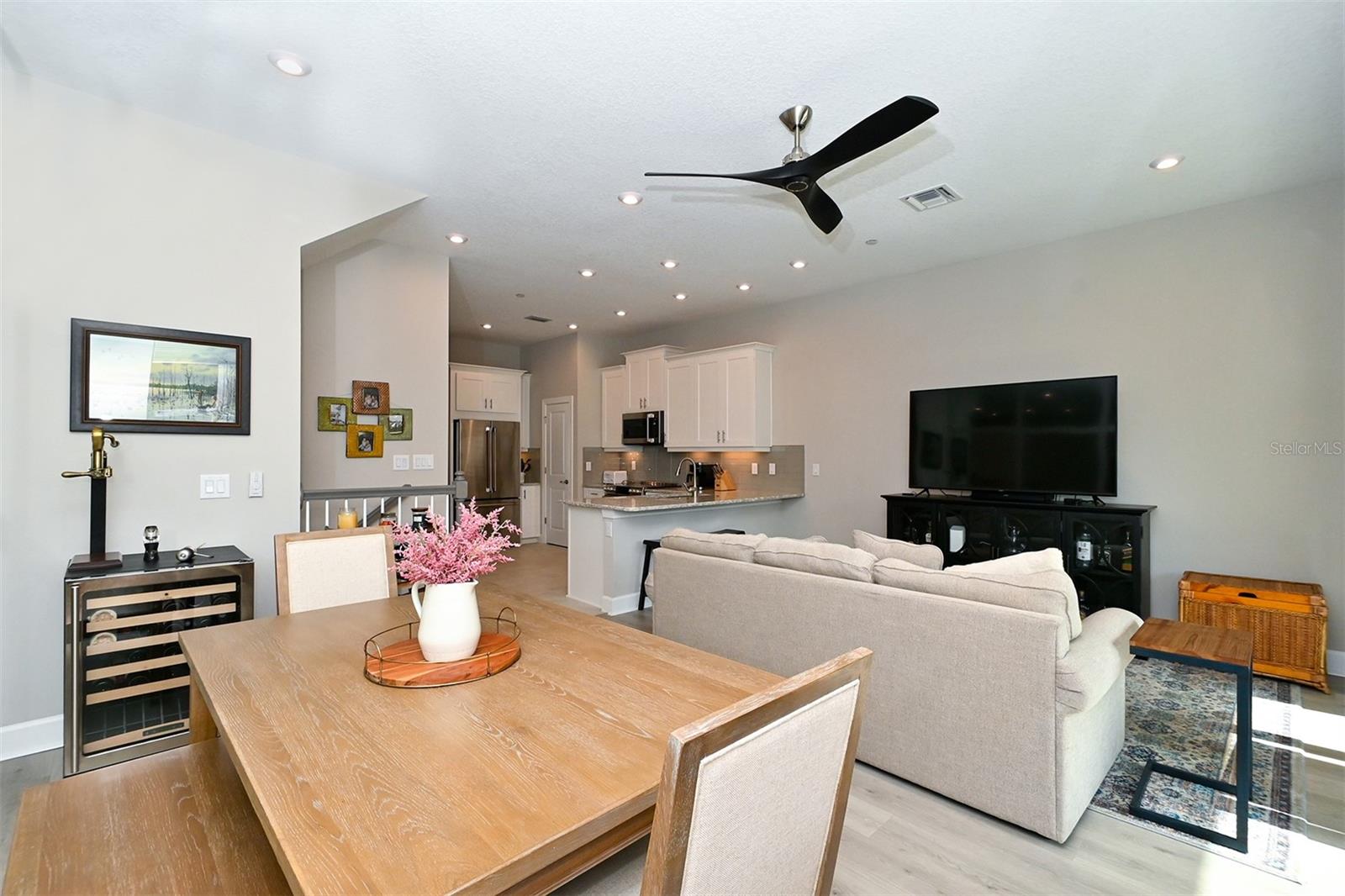 5560 CANNES CIR #3-106 — photo 9