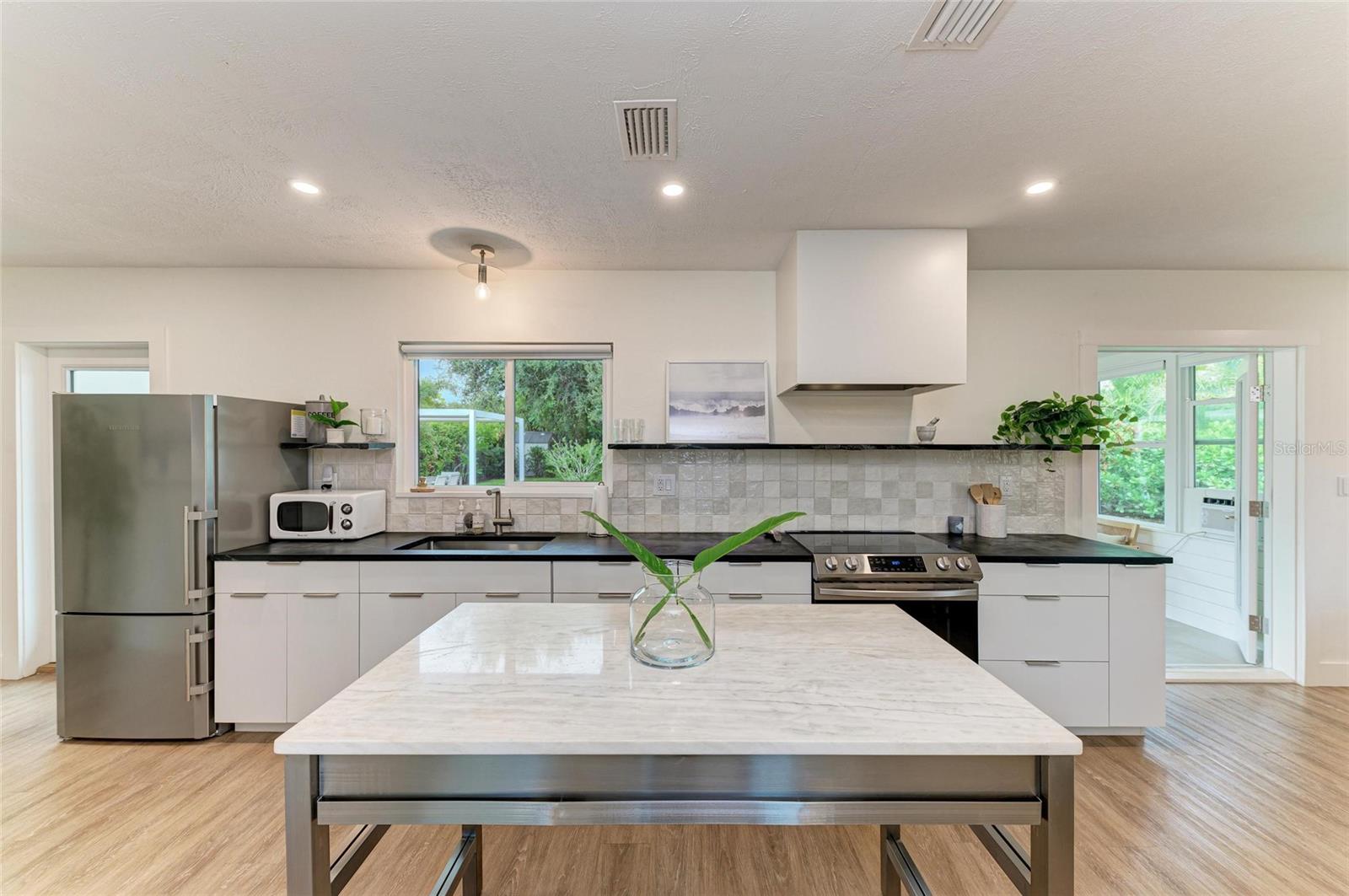 302 SAN MARCO DR — photo 9