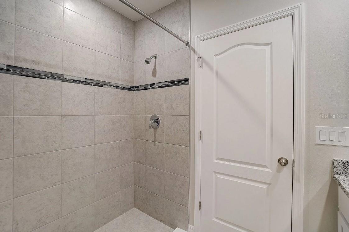 33 CLEMSON RD — photo 18
