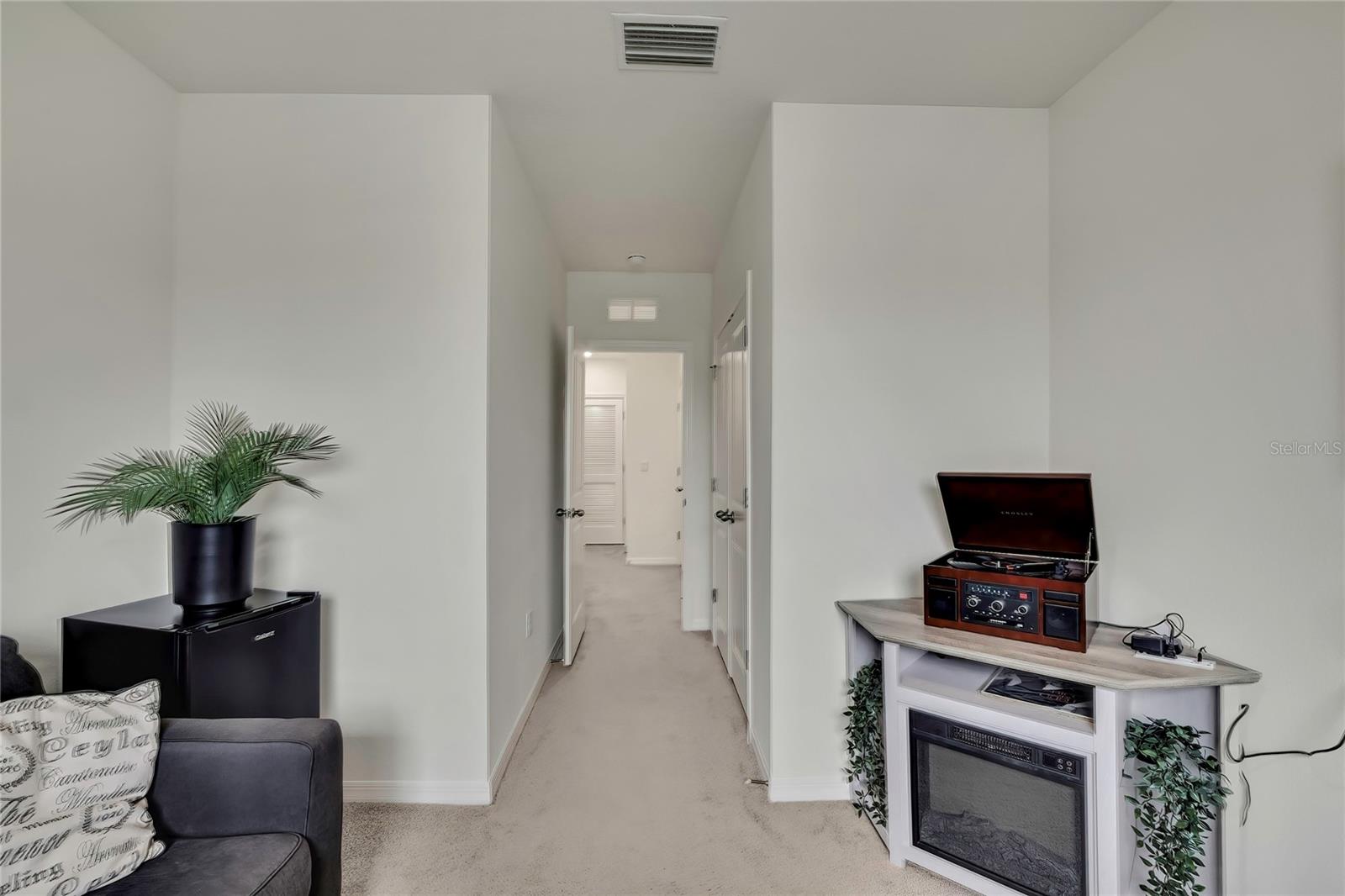 16662 MAUDE DR — photo 42