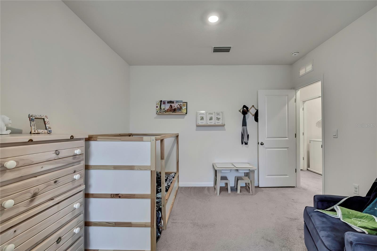 16662 MAUDE DR — photo 39