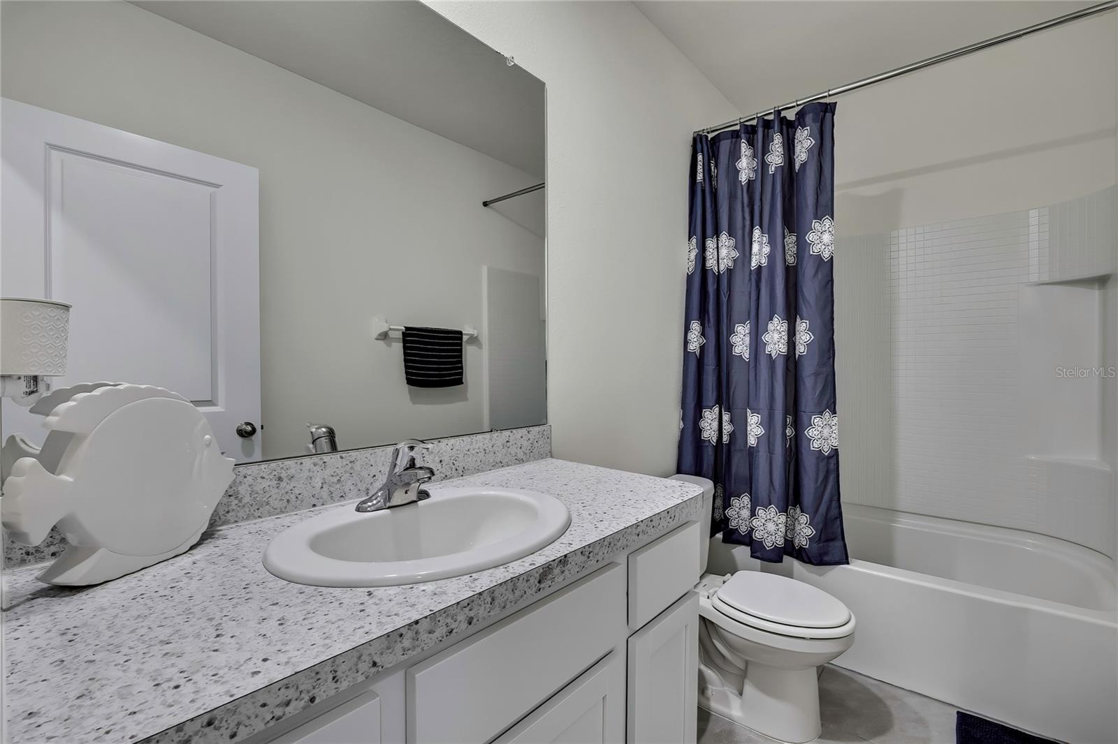 16662 MAUDE DR — photo 35
