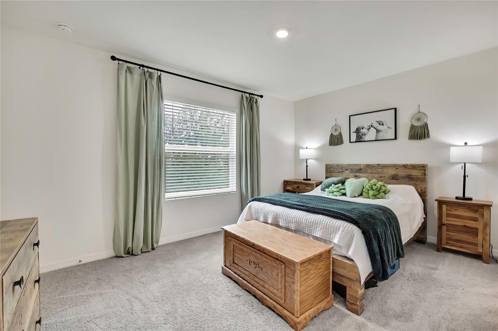 16662 MAUDE DR — photo 28