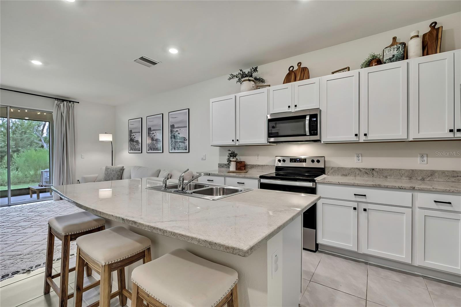 16662 MAUDE DR — photo 12