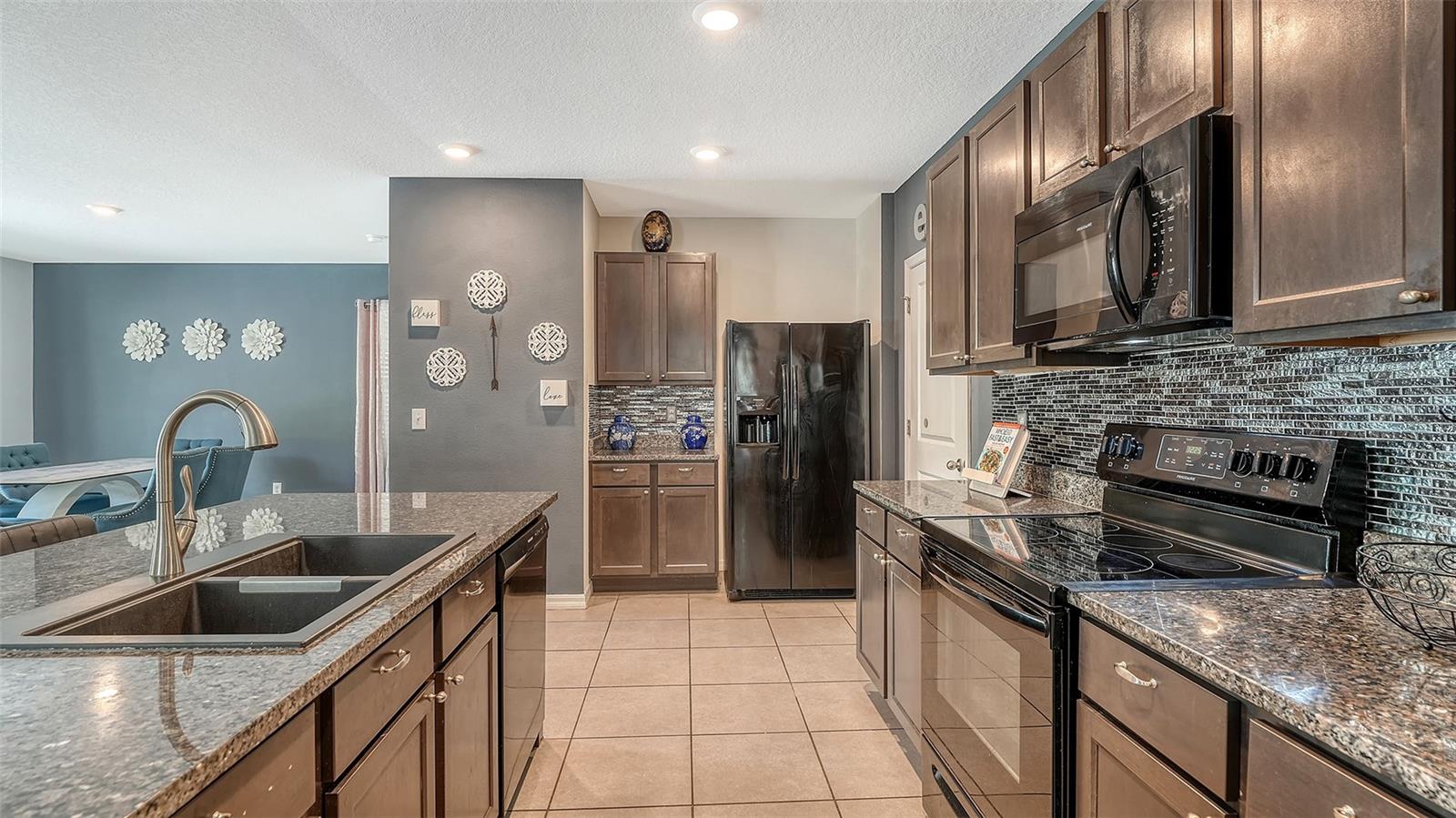 5206 WILLOW BREEZE WAY — photo 18