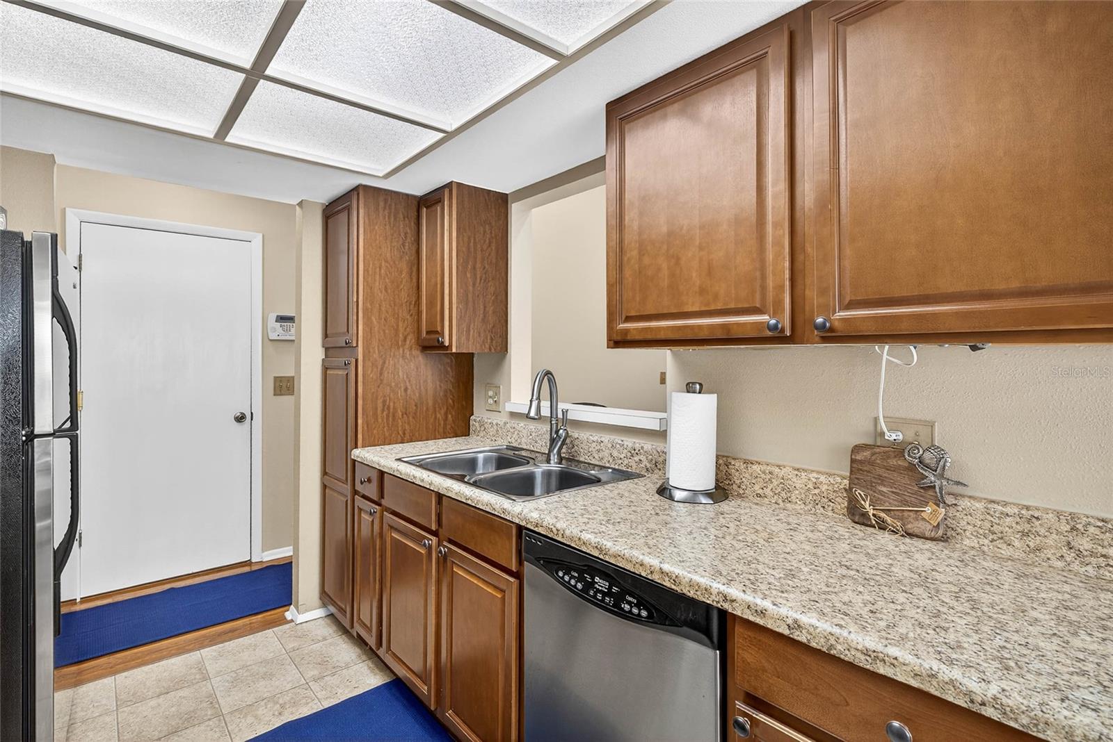 4658 WALLINGFORD CT — photo 27
