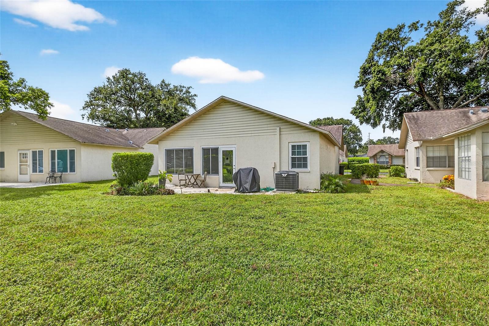 4658 WALLINGFORD CT — photo 32