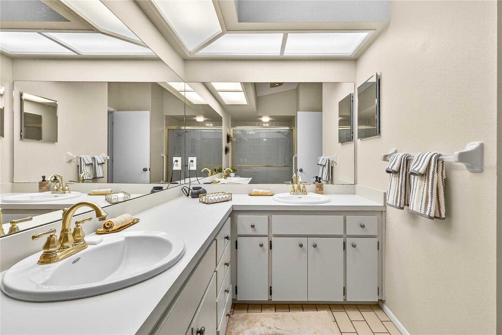 4658 WALLINGFORD CT — photo 22
