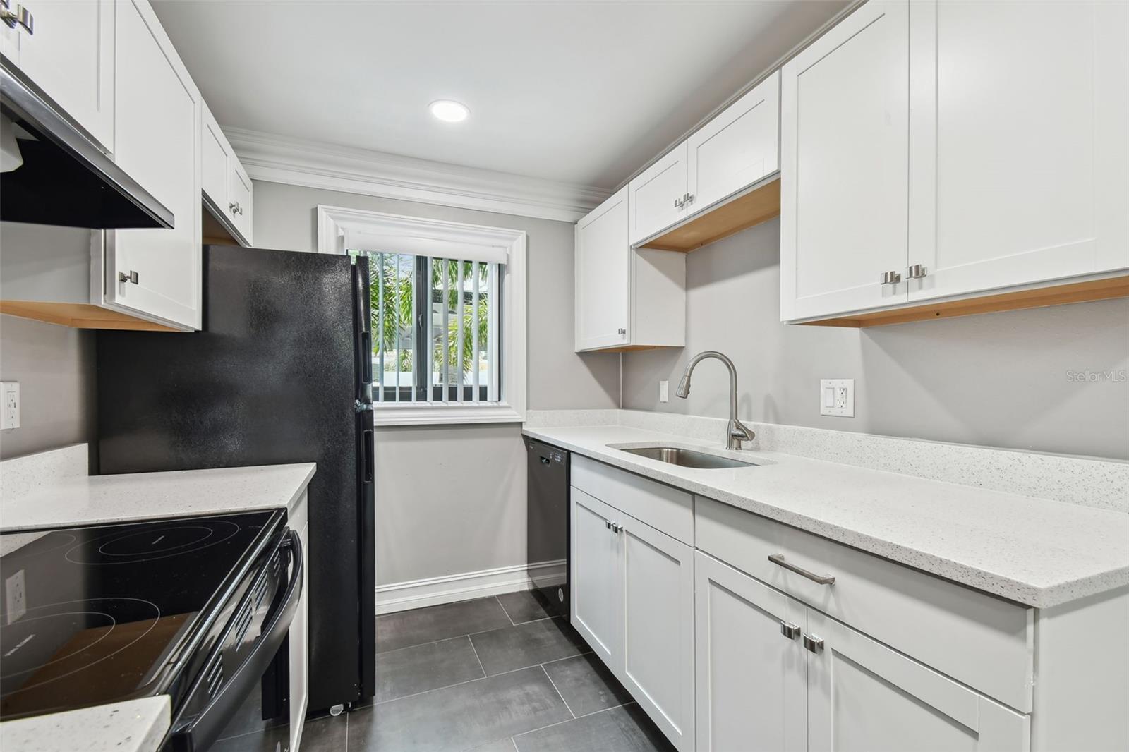 2942 W BAY DR #2 — photo 13