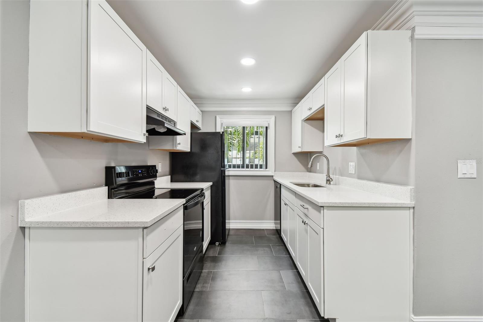 2942 W BAY DR #2 — photo 11