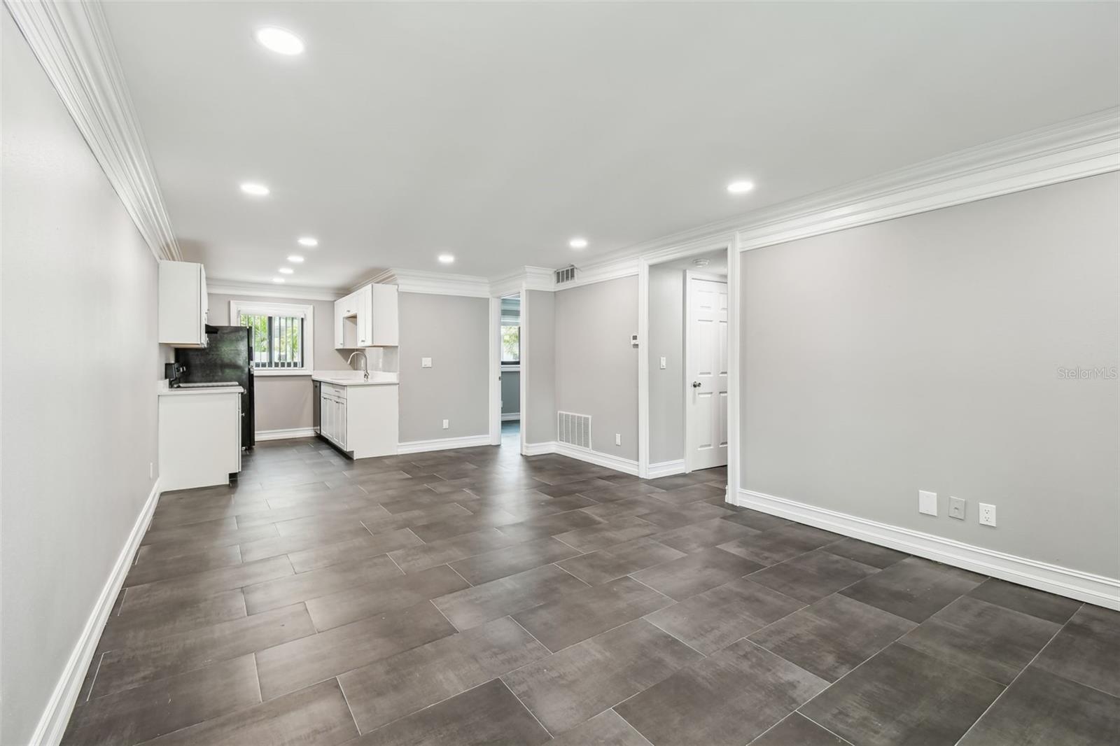 2942 W BAY DR #22 — photo 8