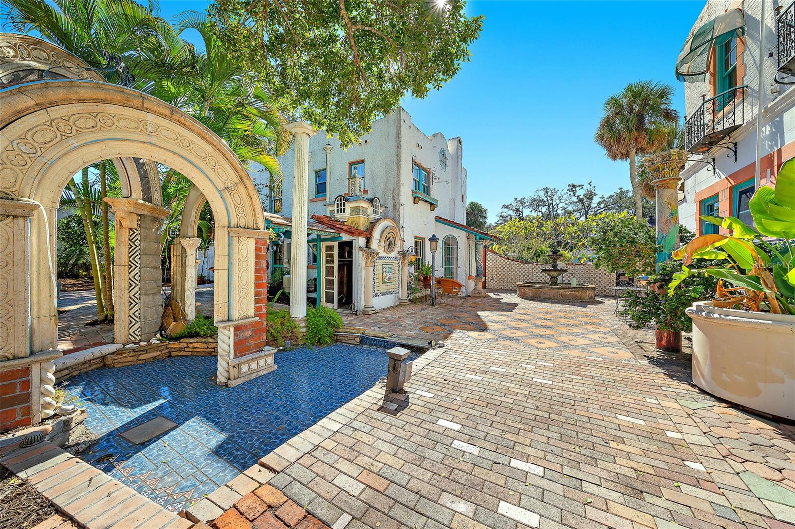 2830 BAY SHORE CIR — photo 33