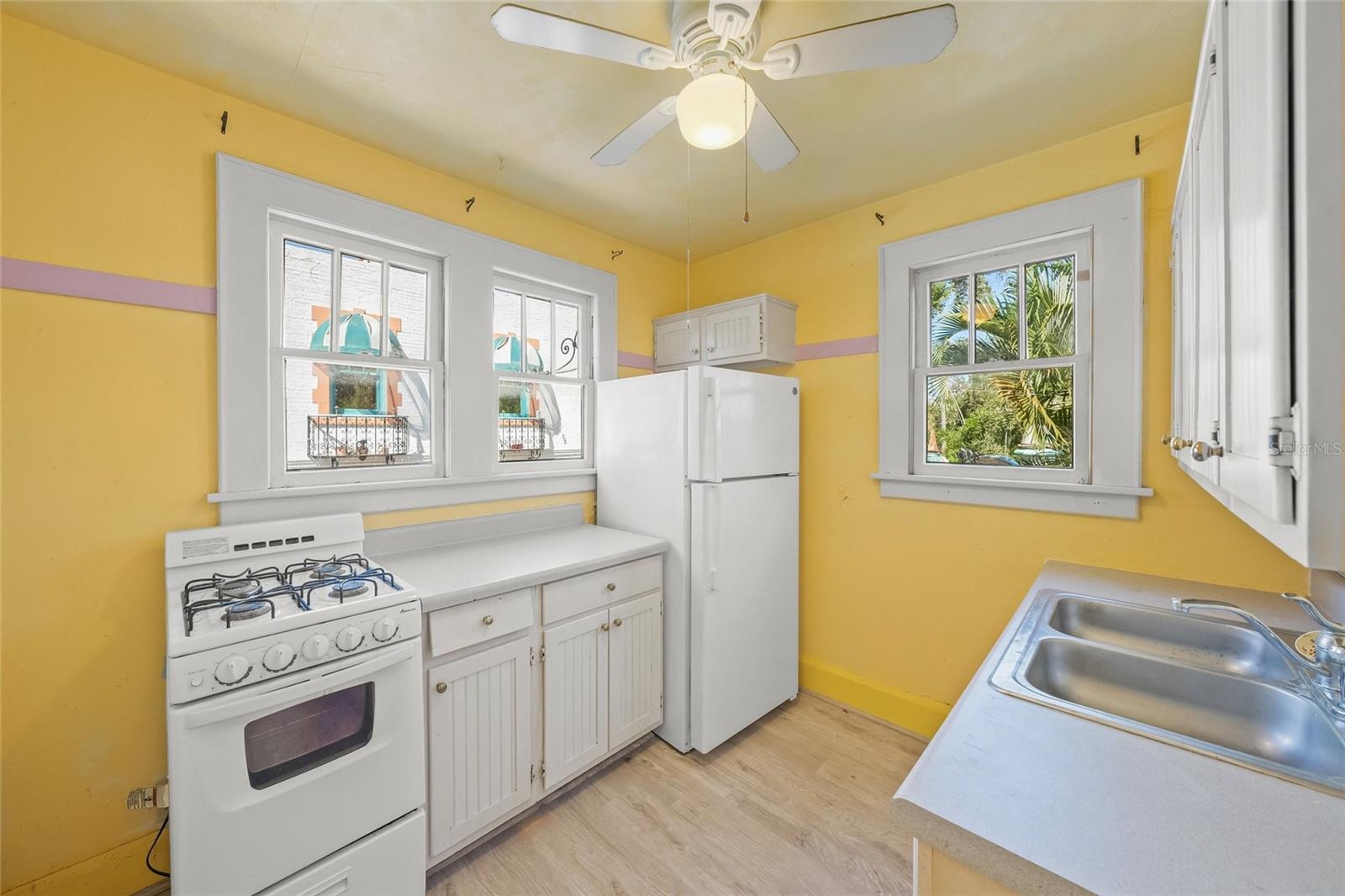 2830 BAY SHORE CIR — photo 48