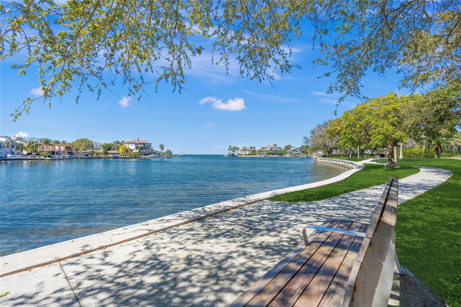 2830 BAY SHORE CIR — photo 41