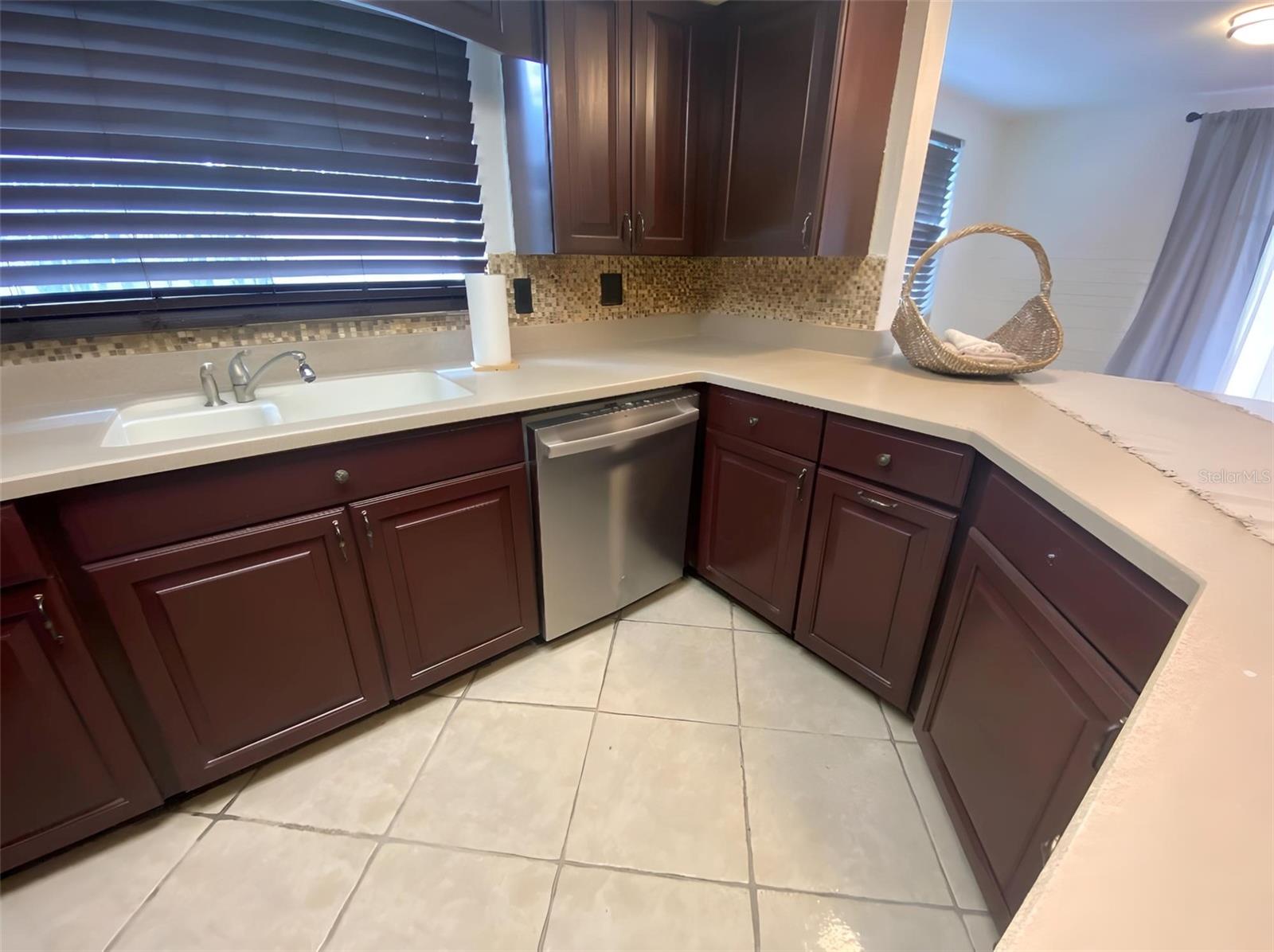1817 DARTMOUTH DR — photo 9