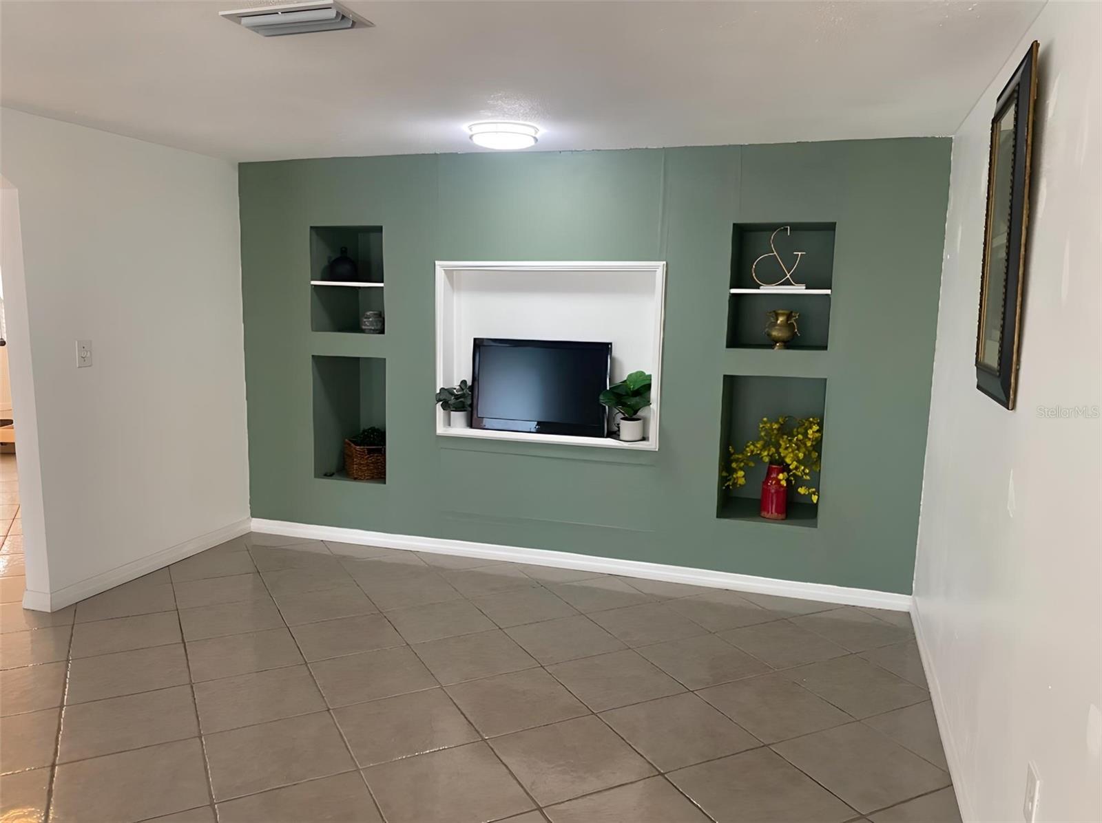 1817 DARTMOUTH DR — photo 12