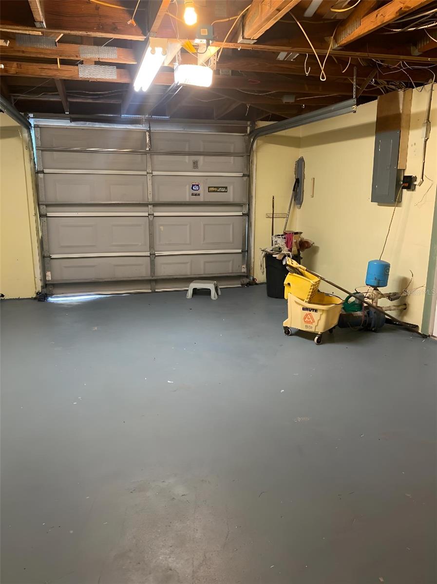 1817 DARTMOUTH DR — photo 35