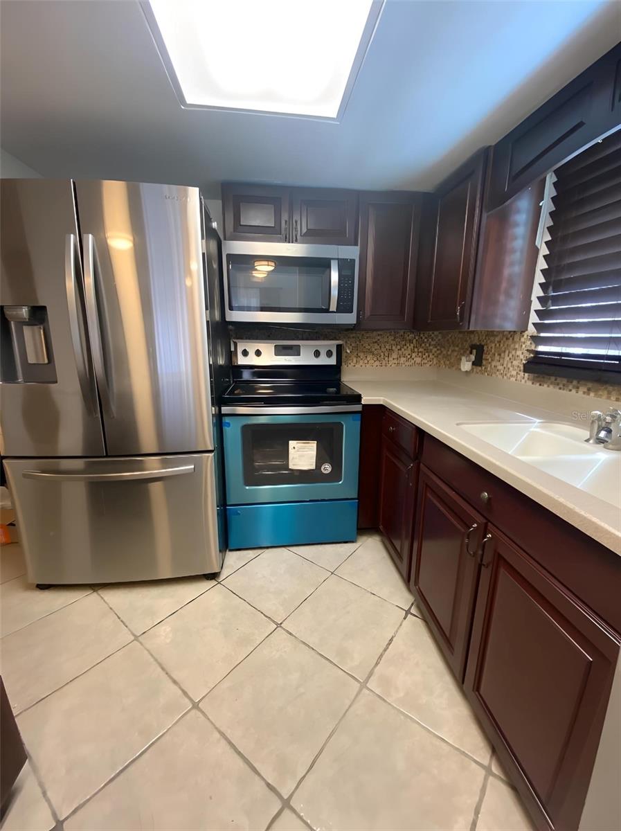 1817 DARTMOUTH DR — photo 10
