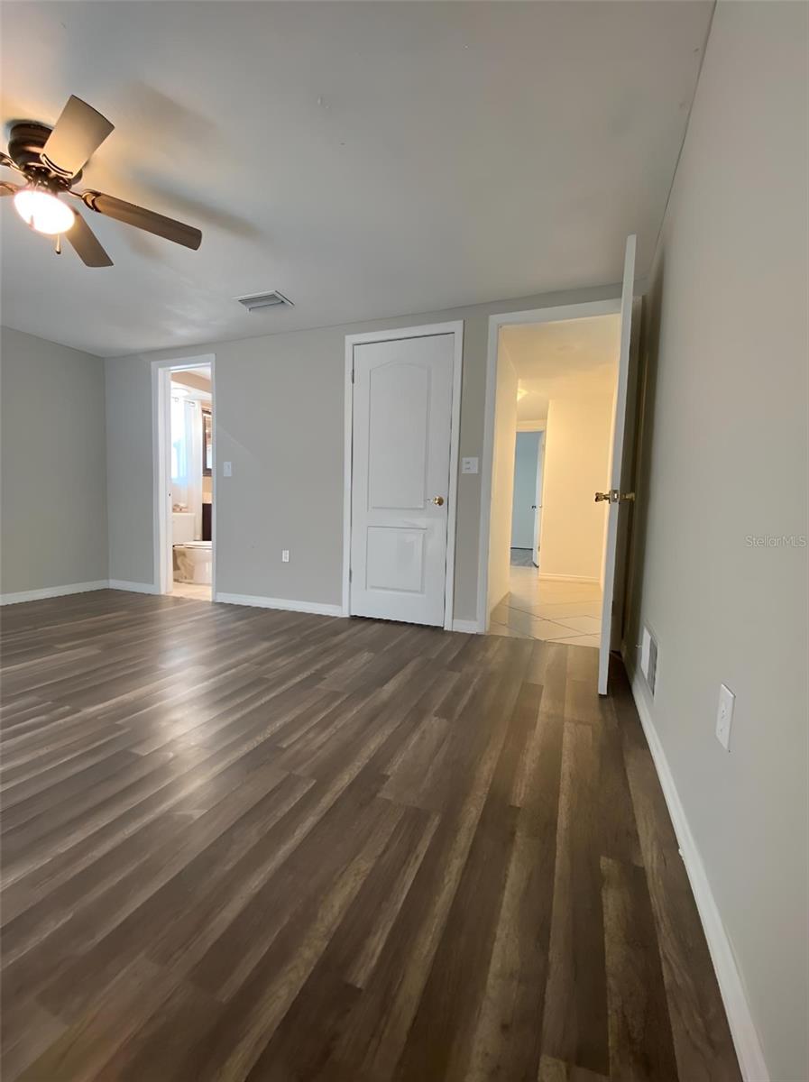 1817 DARTMOUTH DR — photo 28