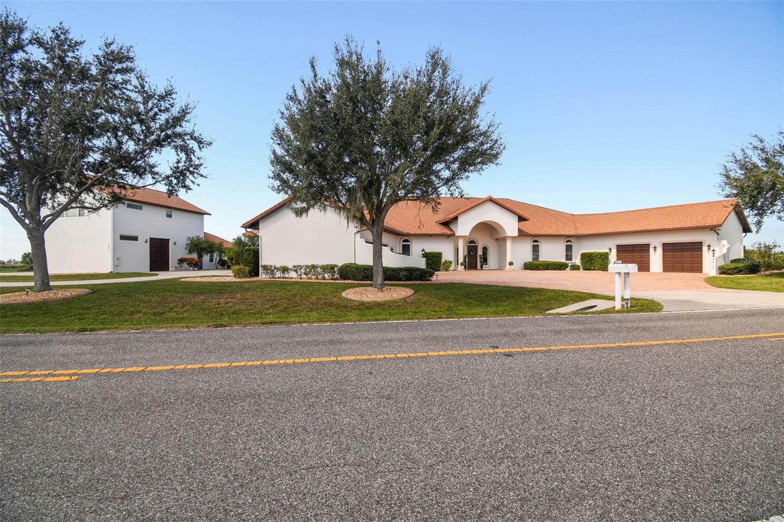 3215 GULF CITY RD — photo 90