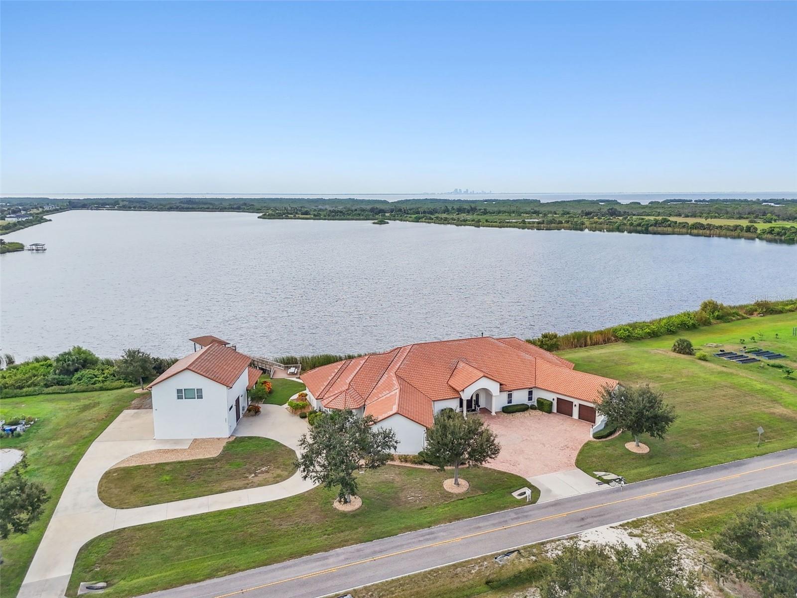 3215 GULF CITY RD — photo 4