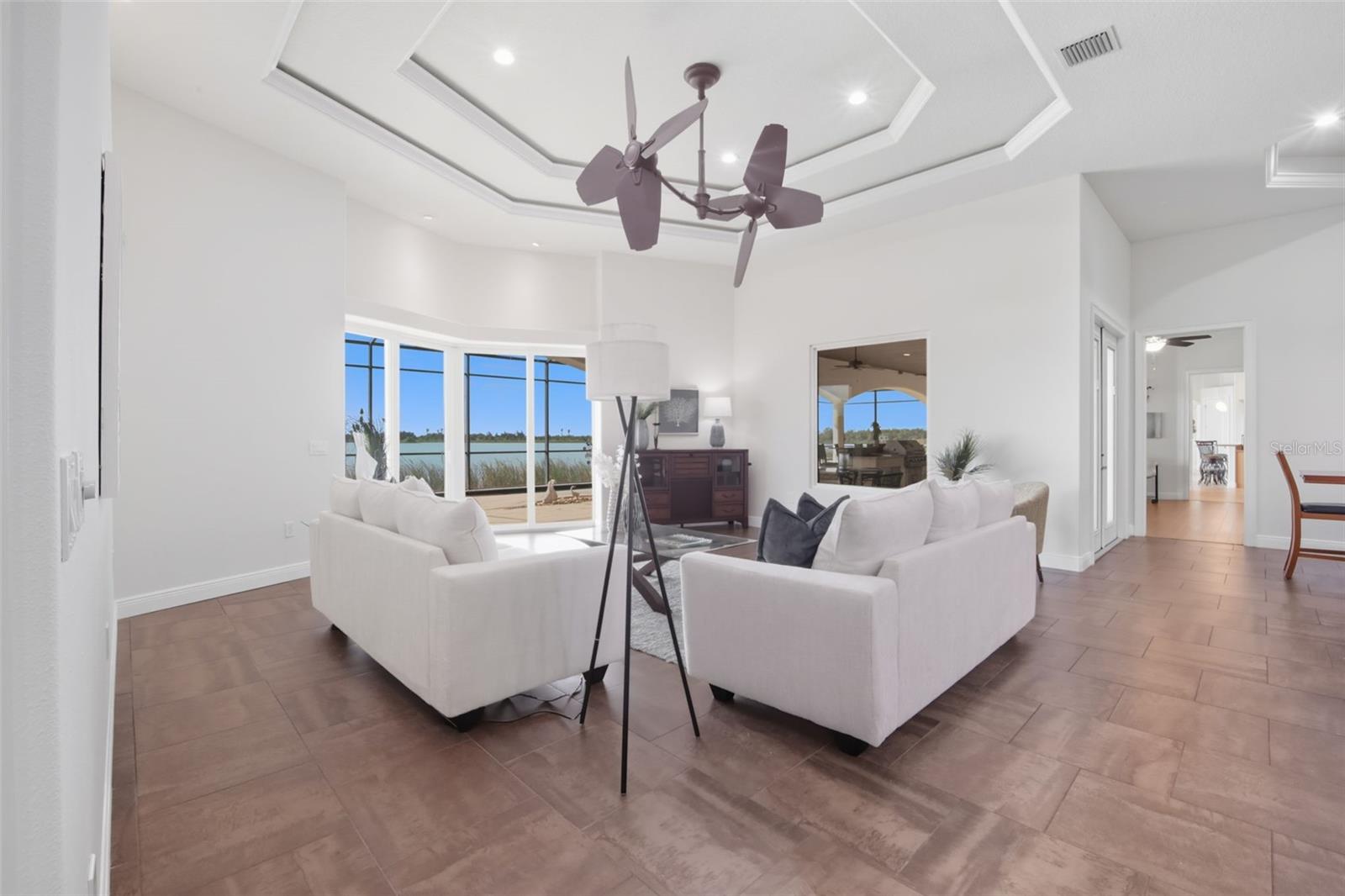 3215 GULF CITY RD — photo 14