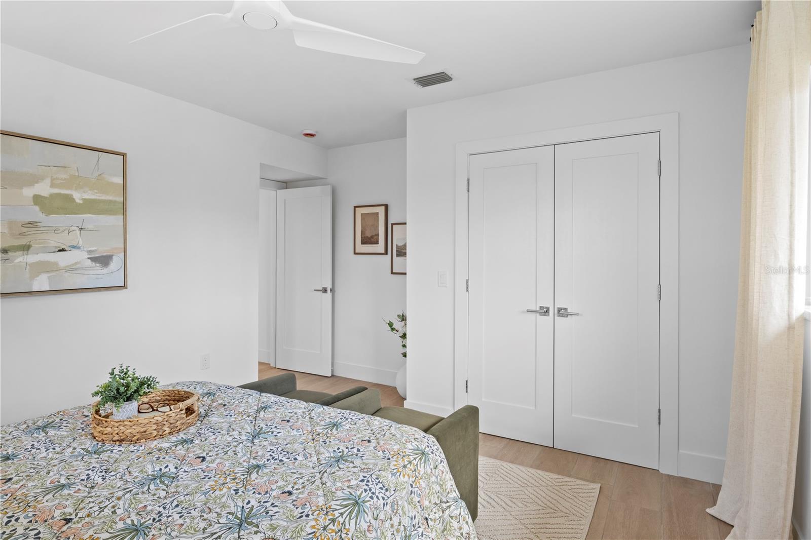 624 DUNDEE LN — photo 25