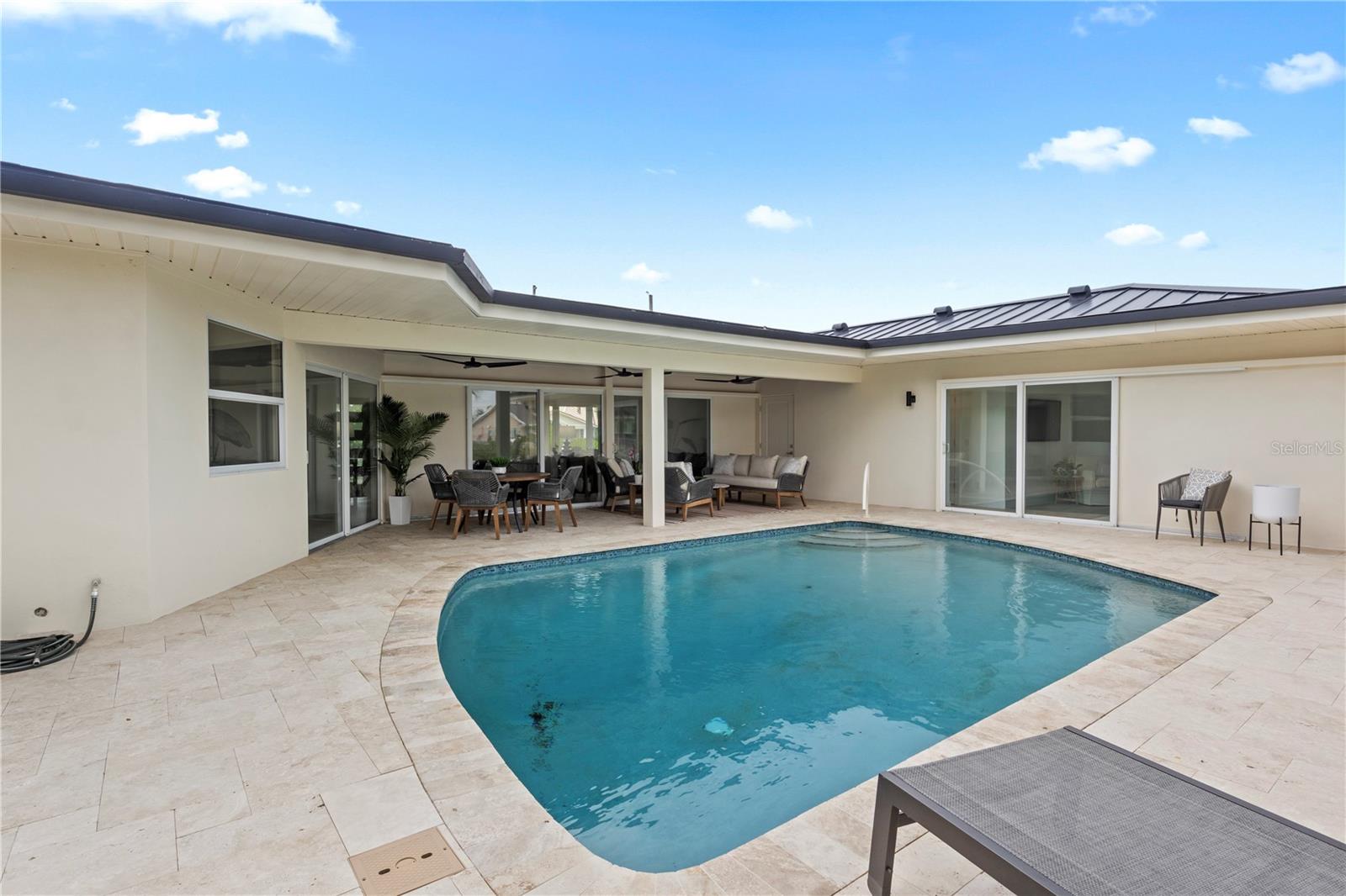 624 DUNDEE LN — photo 42